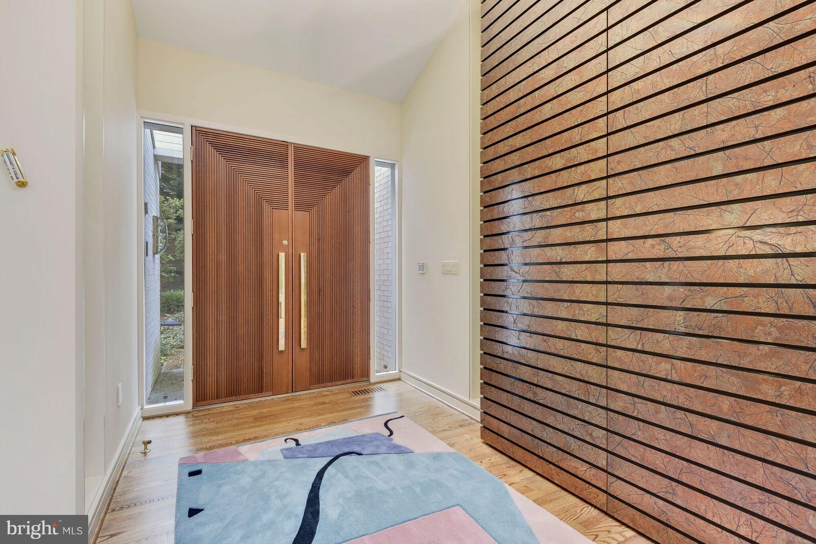 VALLEY GATE - Residential