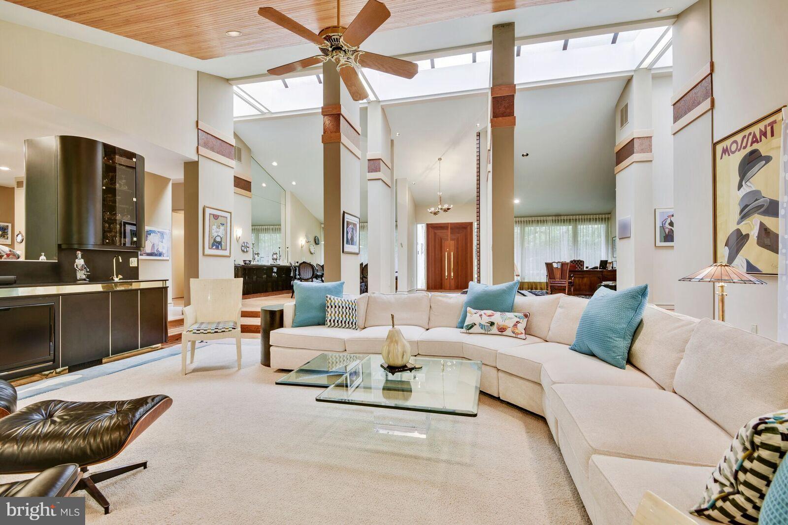 VALLEY GATE - Residential