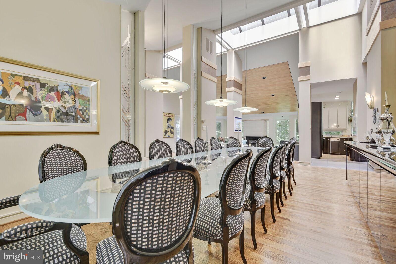 VALLEY GATE - Residential