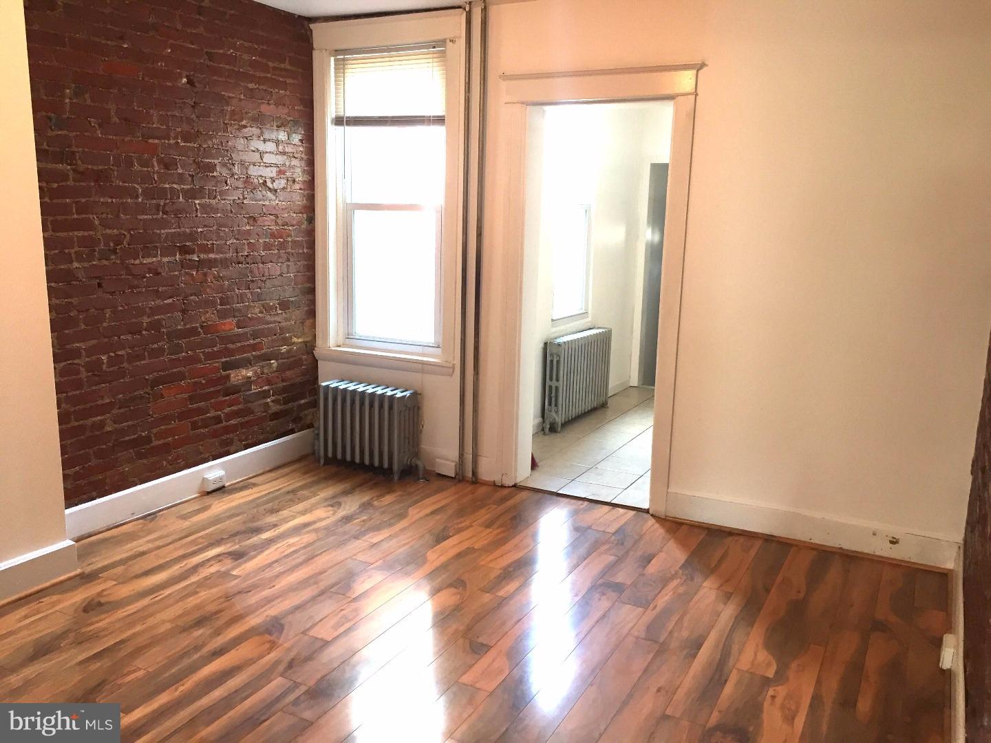 PORT RICHMOND - Residential Lease