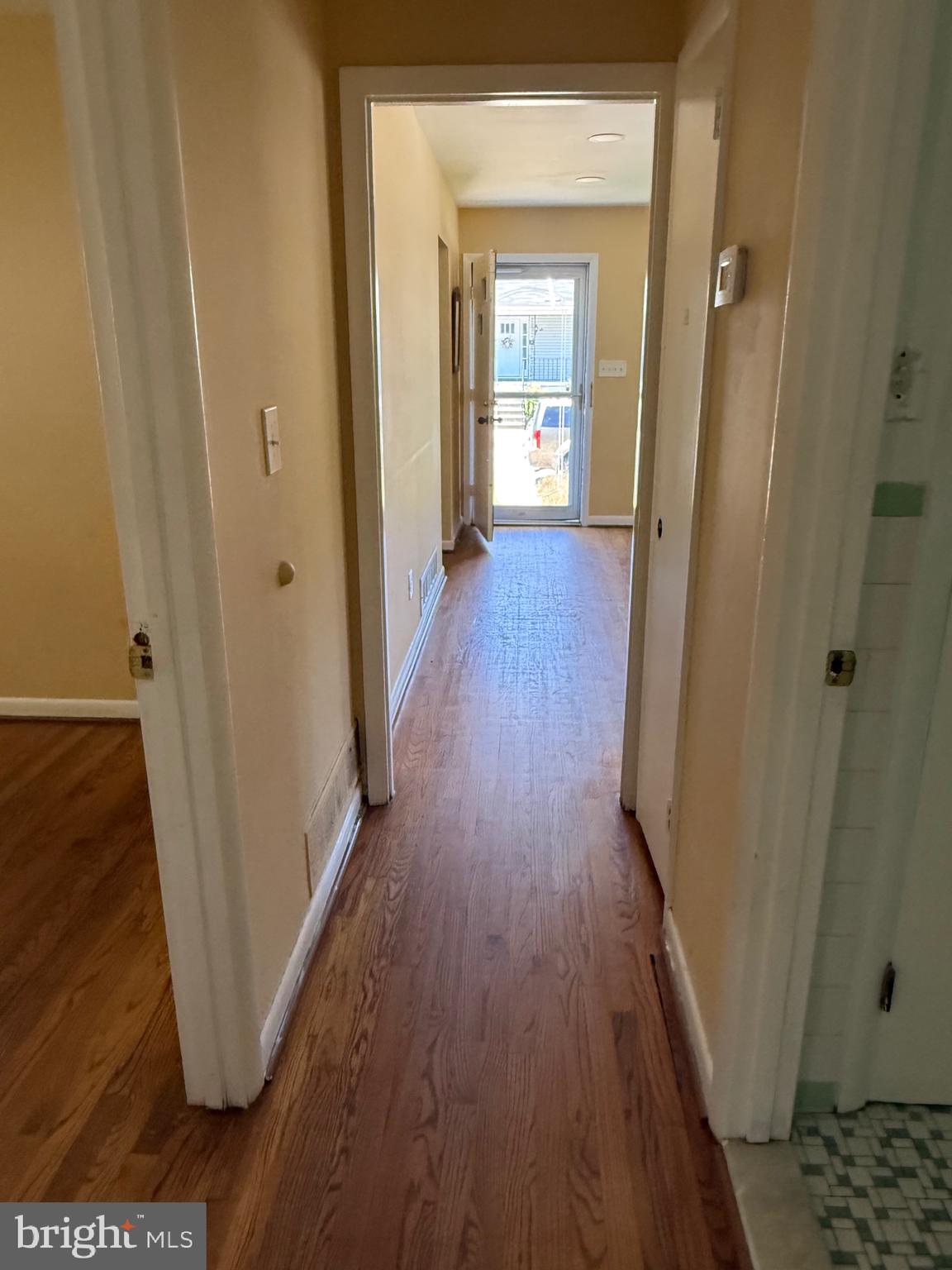CATONSVILLE MANOR - Residential