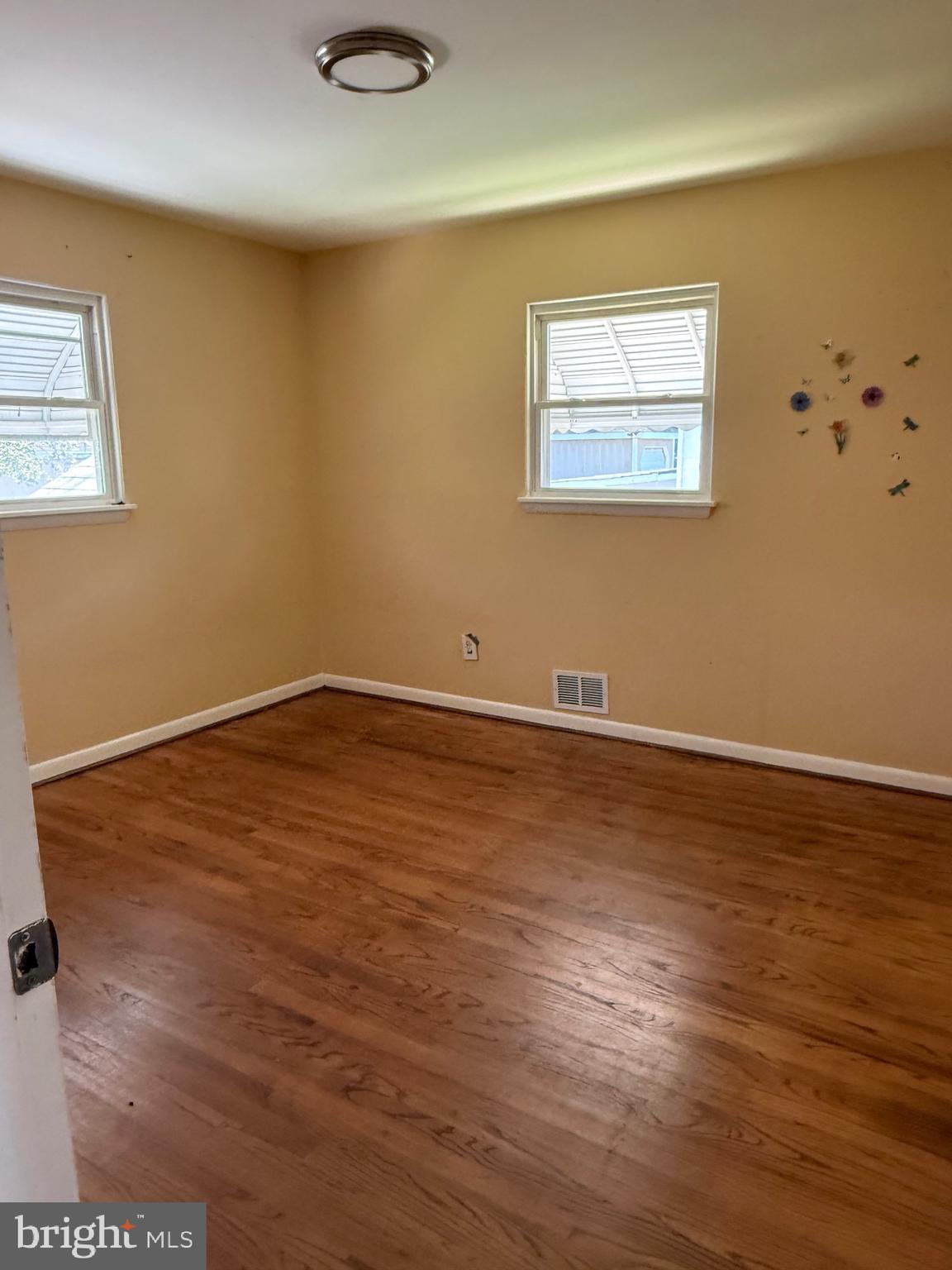 CATONSVILLE MANOR - Residential