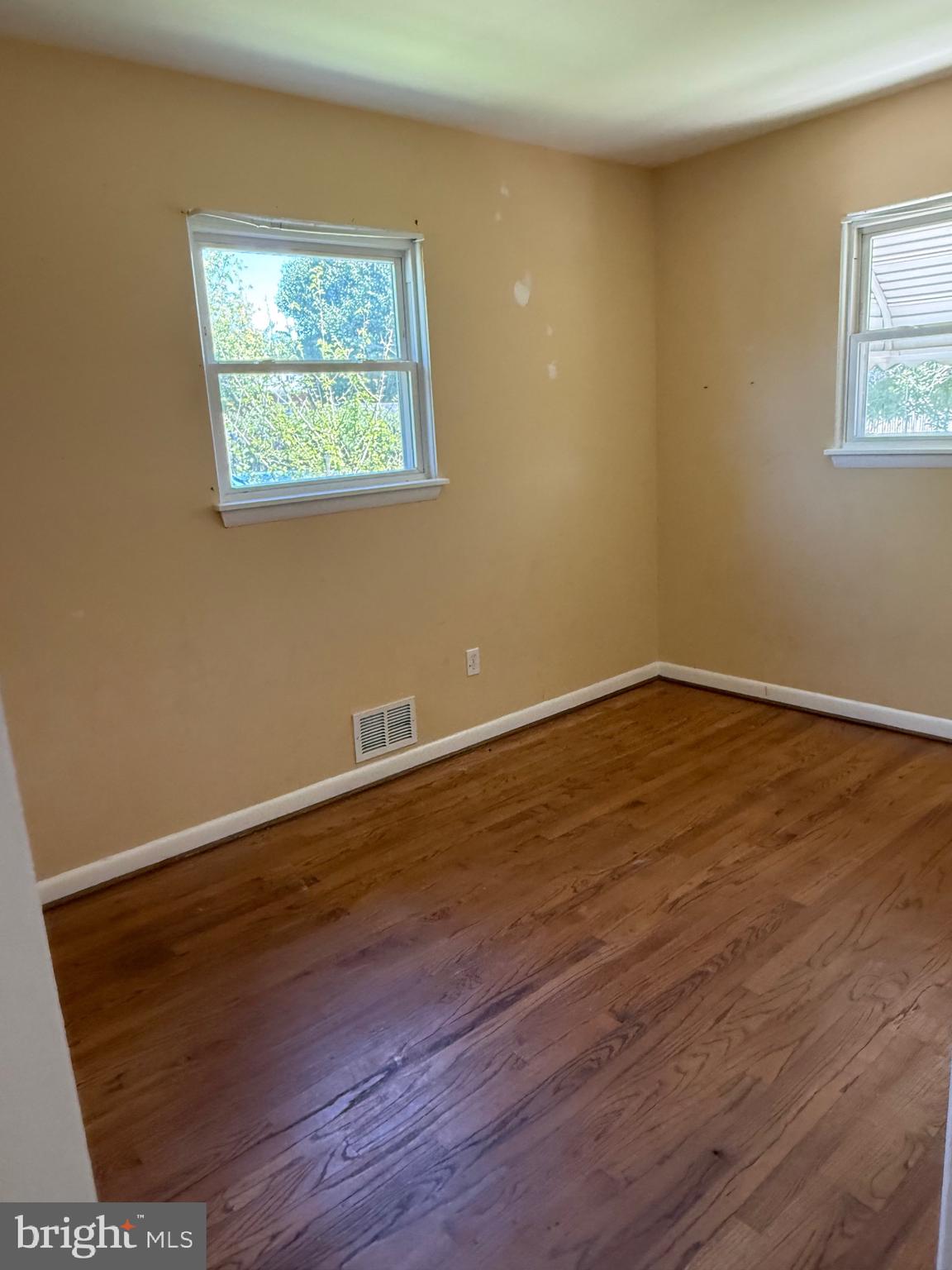 CATONSVILLE MANOR - Residential