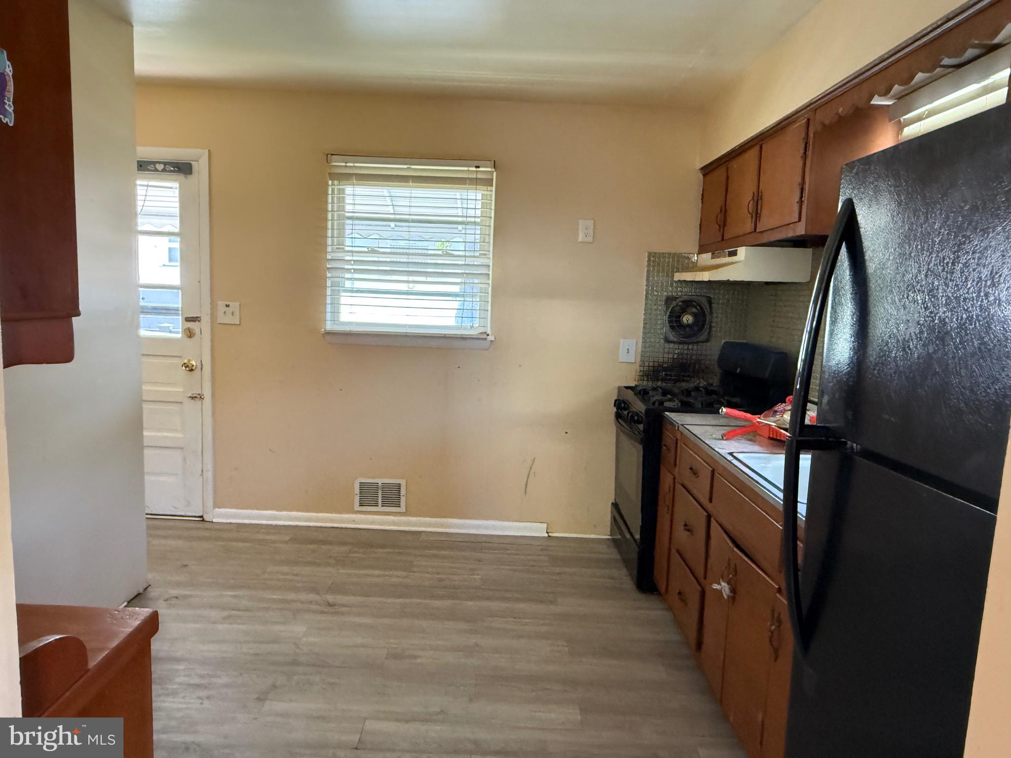 CATONSVILLE MANOR - Residential