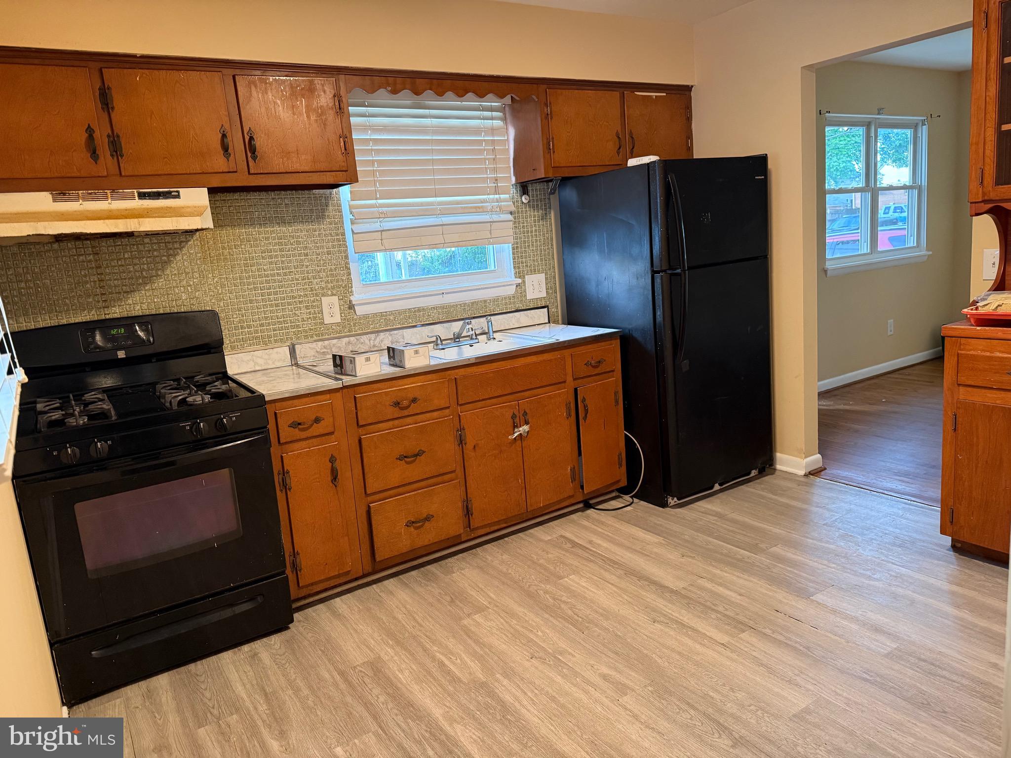 CATONSVILLE MANOR - Residential
