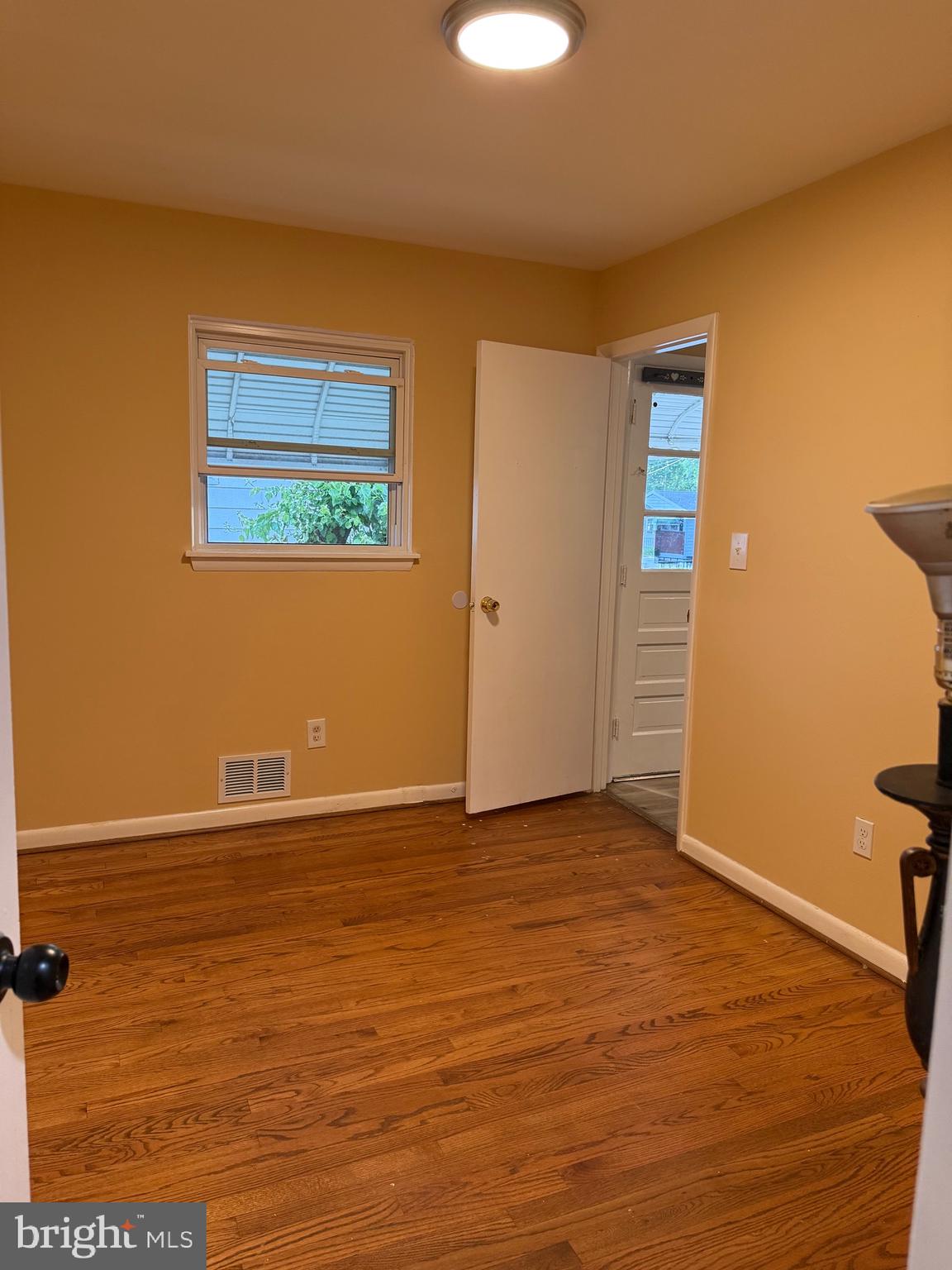 CATONSVILLE MANOR - Residential