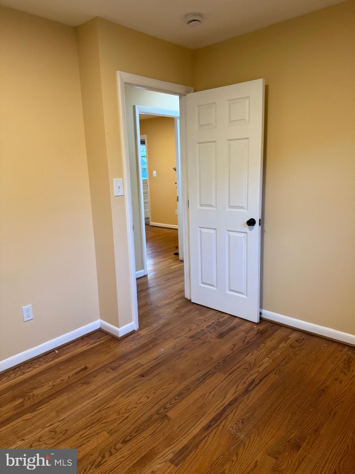 CATONSVILLE MANOR - Residential