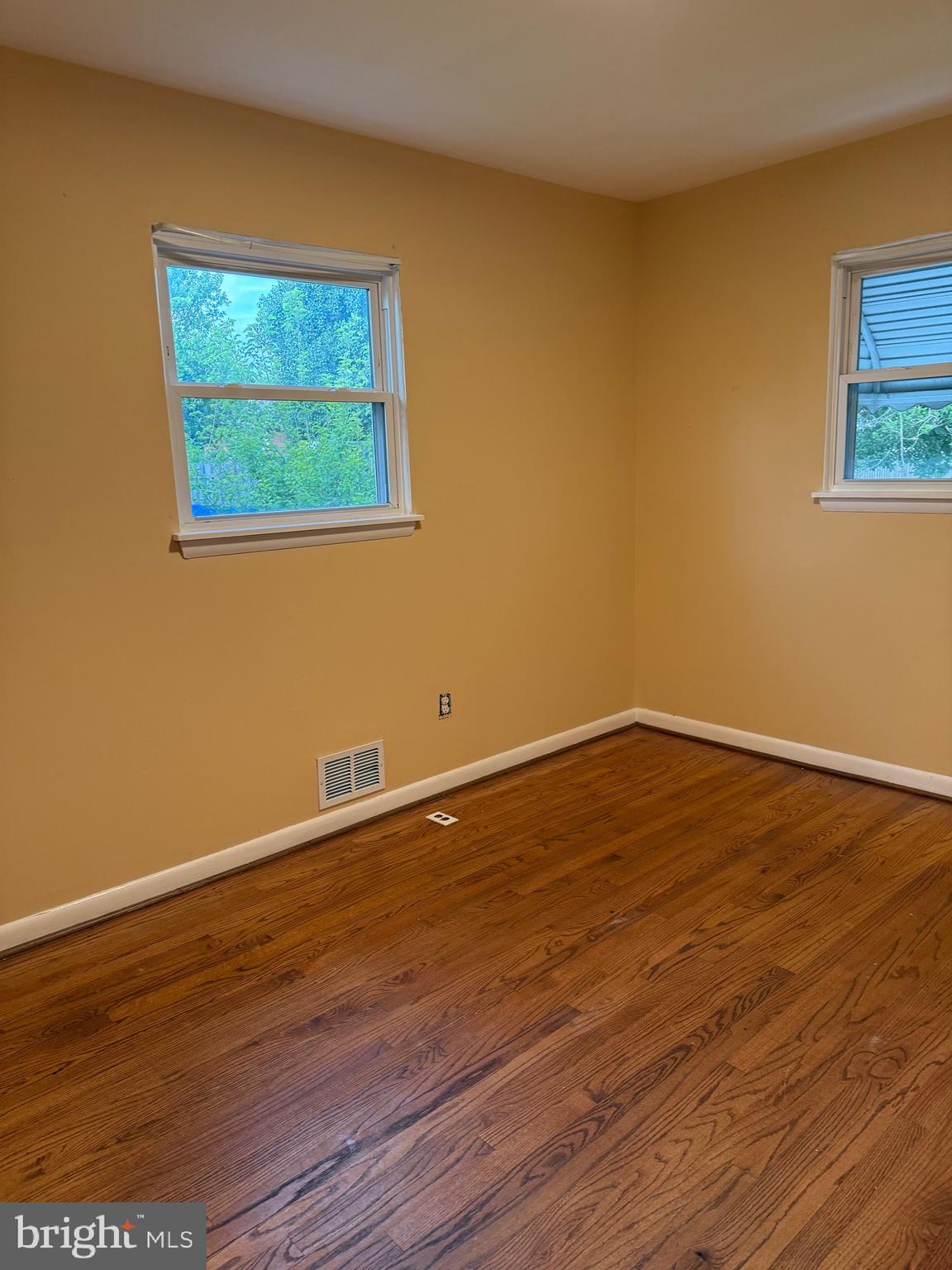 CATONSVILLE MANOR - Residential