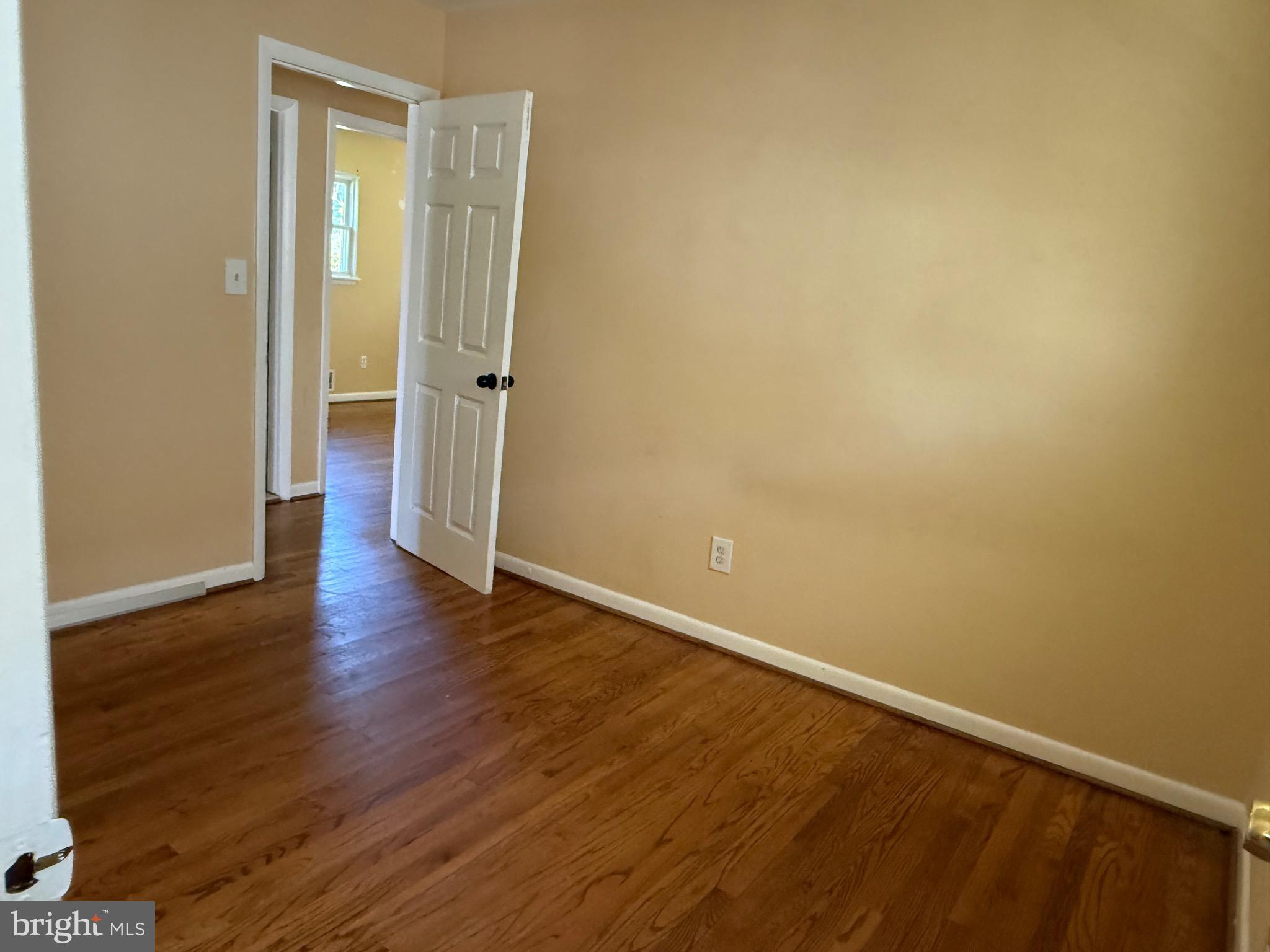 CATONSVILLE MANOR - Residential