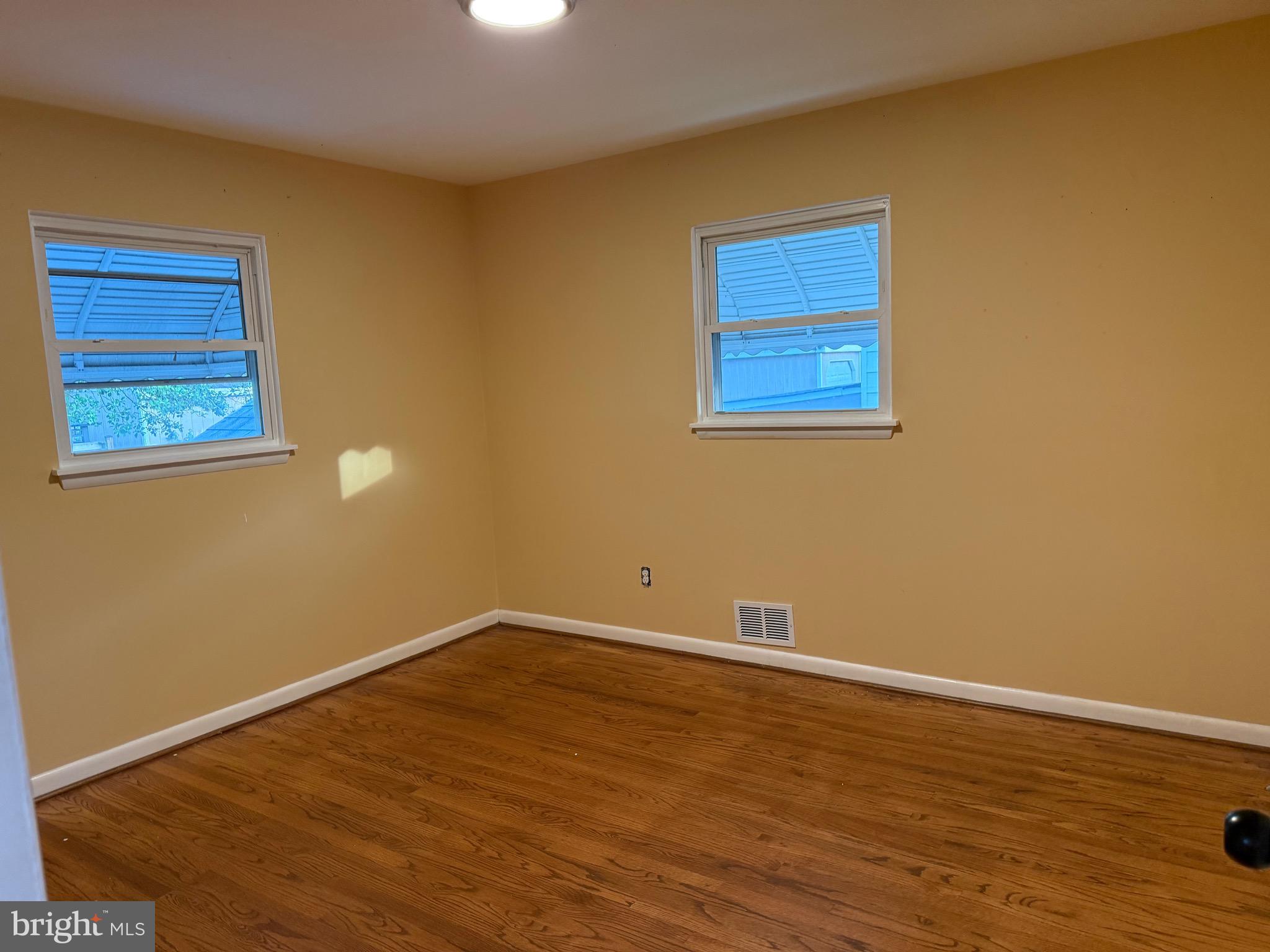 CATONSVILLE MANOR - Residential