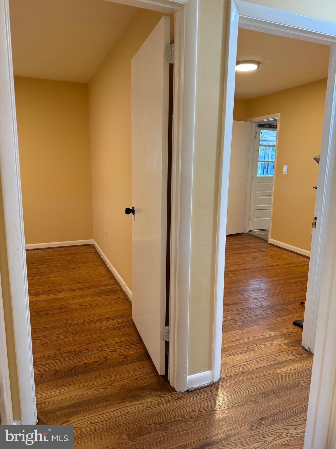 CATONSVILLE MANOR - Residential