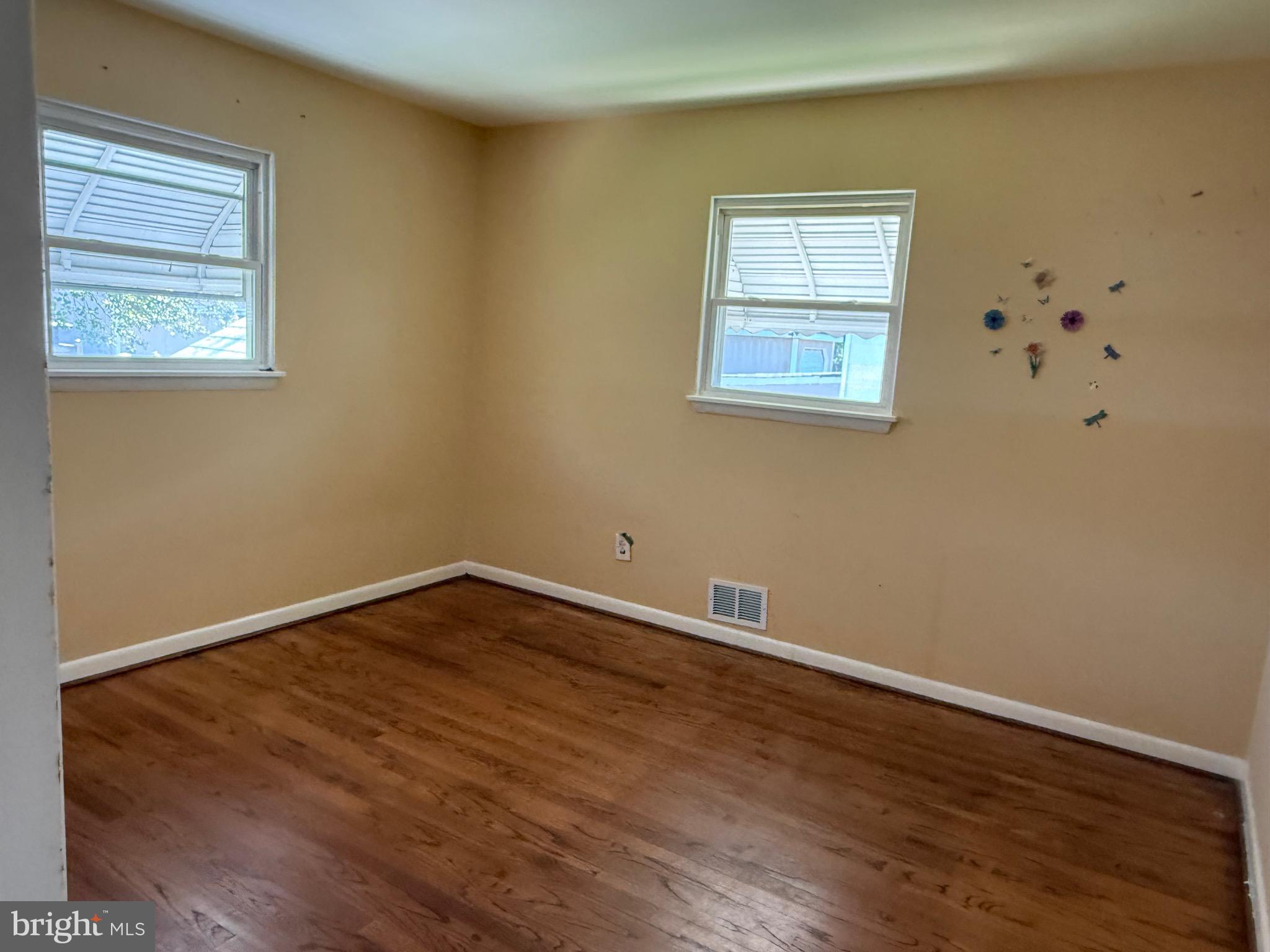 CATONSVILLE MANOR - Residential
