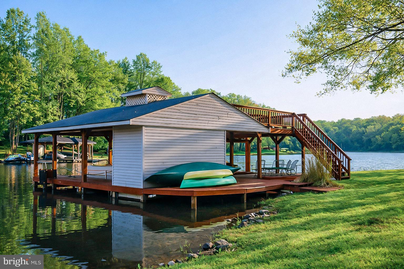 ROCKLAND CREEK ESTATES - Residential