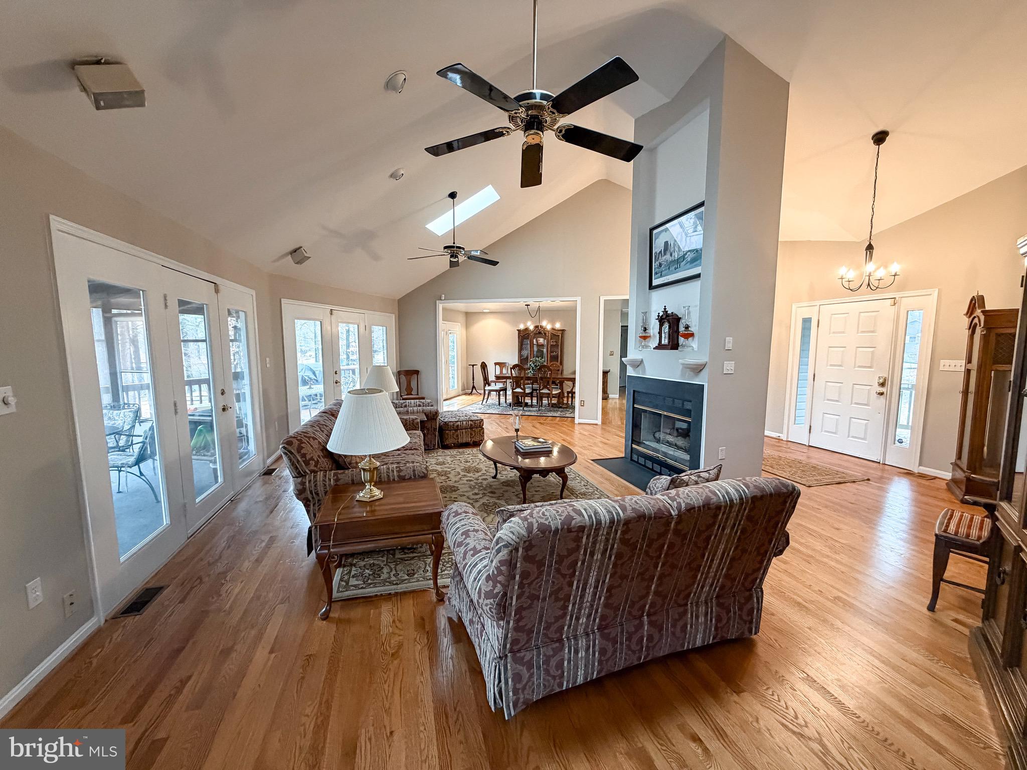 ROCKLAND CREEK ESTATES - Residential