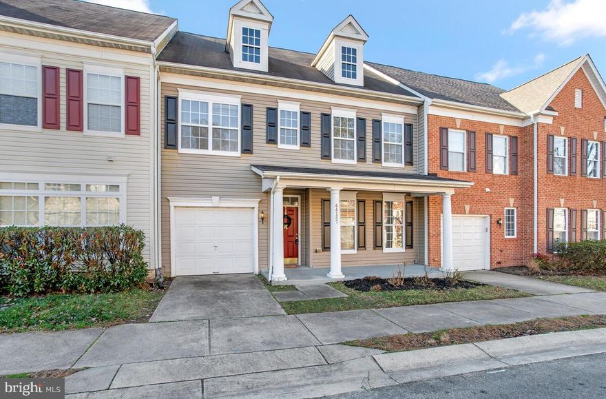 Le Deal! 2100 sq ft  2-story townhome with 1 car garage.  Large open floor plan, dining room,  kitchen, living room, and breakfast area. Kitchen with plenty of cabinet space and pantry.  The sliding door on the main level opens to the backyard area.  Natural light from large windows on both levels is refreshing in all rooms. The primary bedroom plus two more bedrooms and the laundry are on the upper level.  Nice room sizes . Recently painted, new carpets and ready for a new owner.  HOA fees pay for trash service. snow removal, pool, and recreational facilities use. Move-in ready condition!