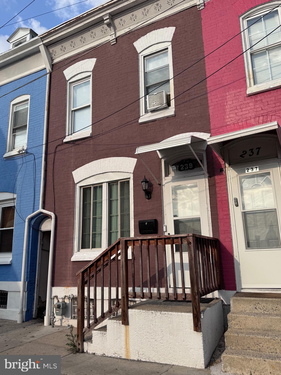 239 MULBERRY STREET