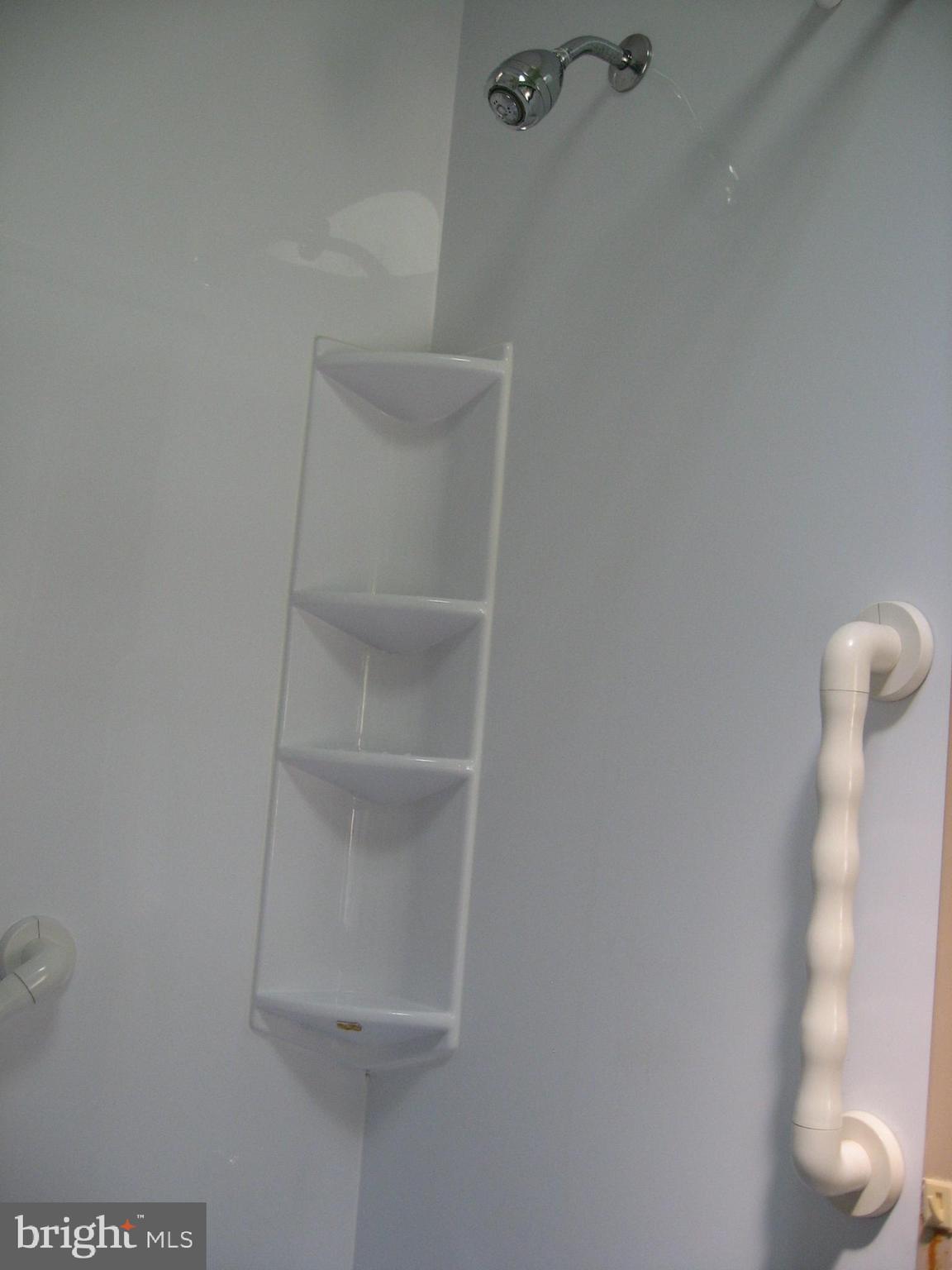 GRAY MANOR - Residential