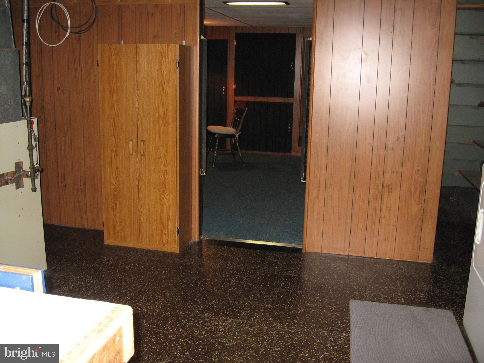 GRAY MANOR - Residential