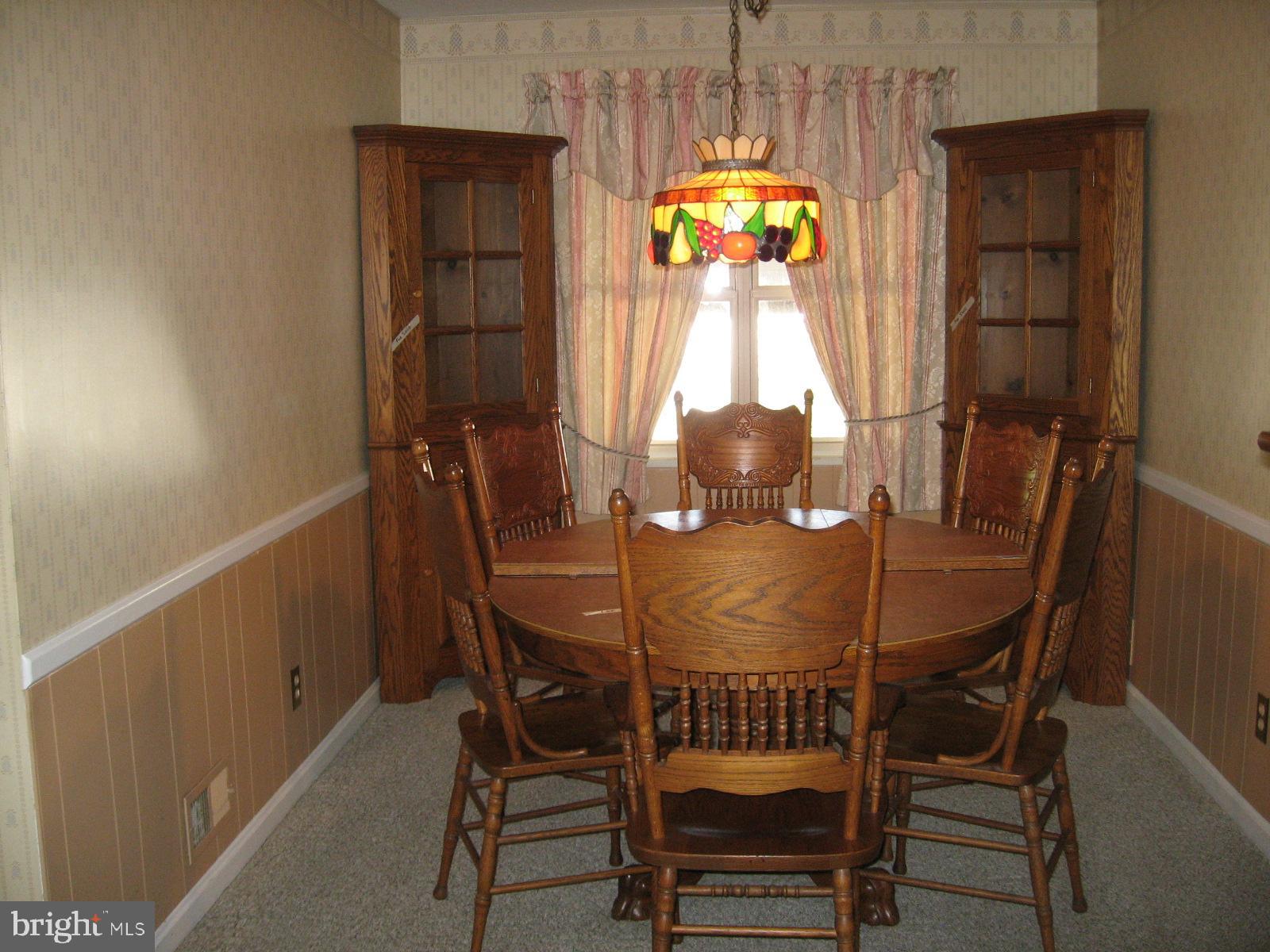 GRAY MANOR - Residential