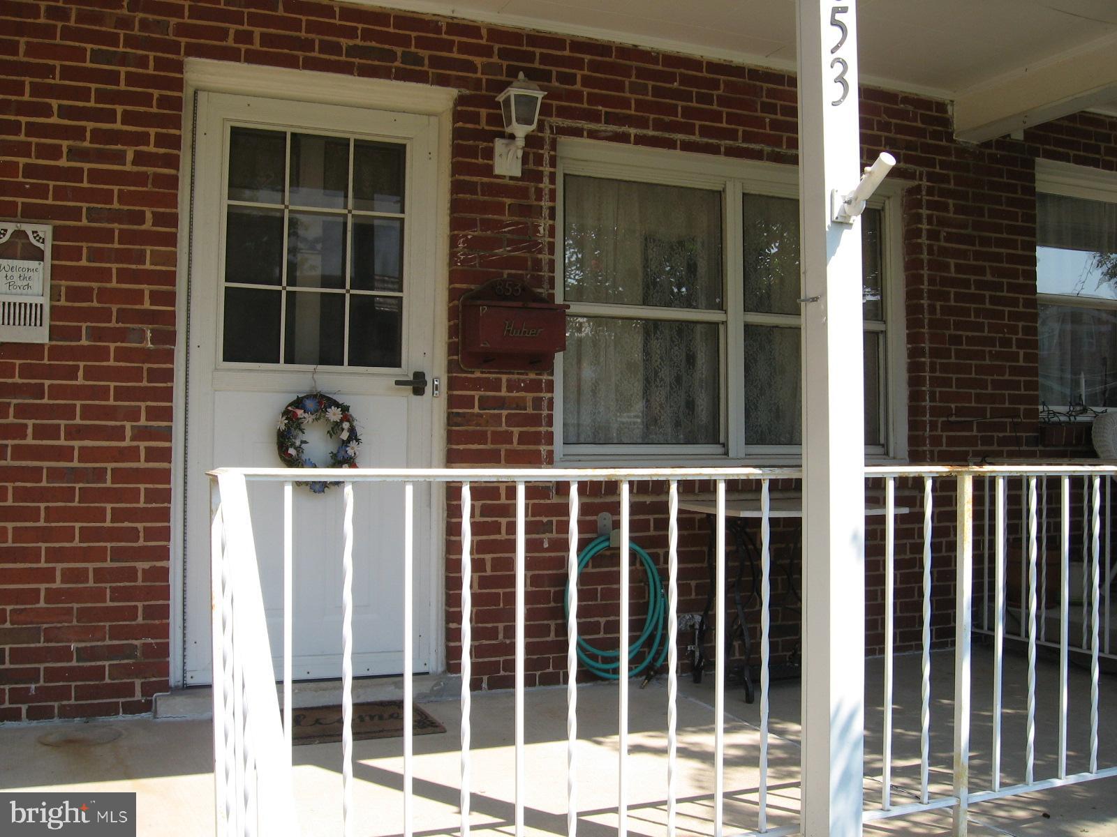 GRAY MANOR - Residential