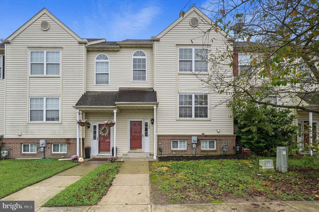 Photo of 142 Thames Drive, DOVER, DE 19904 (MLS # DEKT2041074)