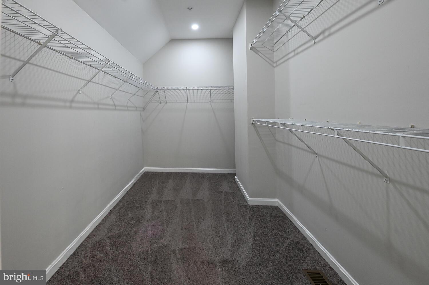 KIM ESTATES - Residential