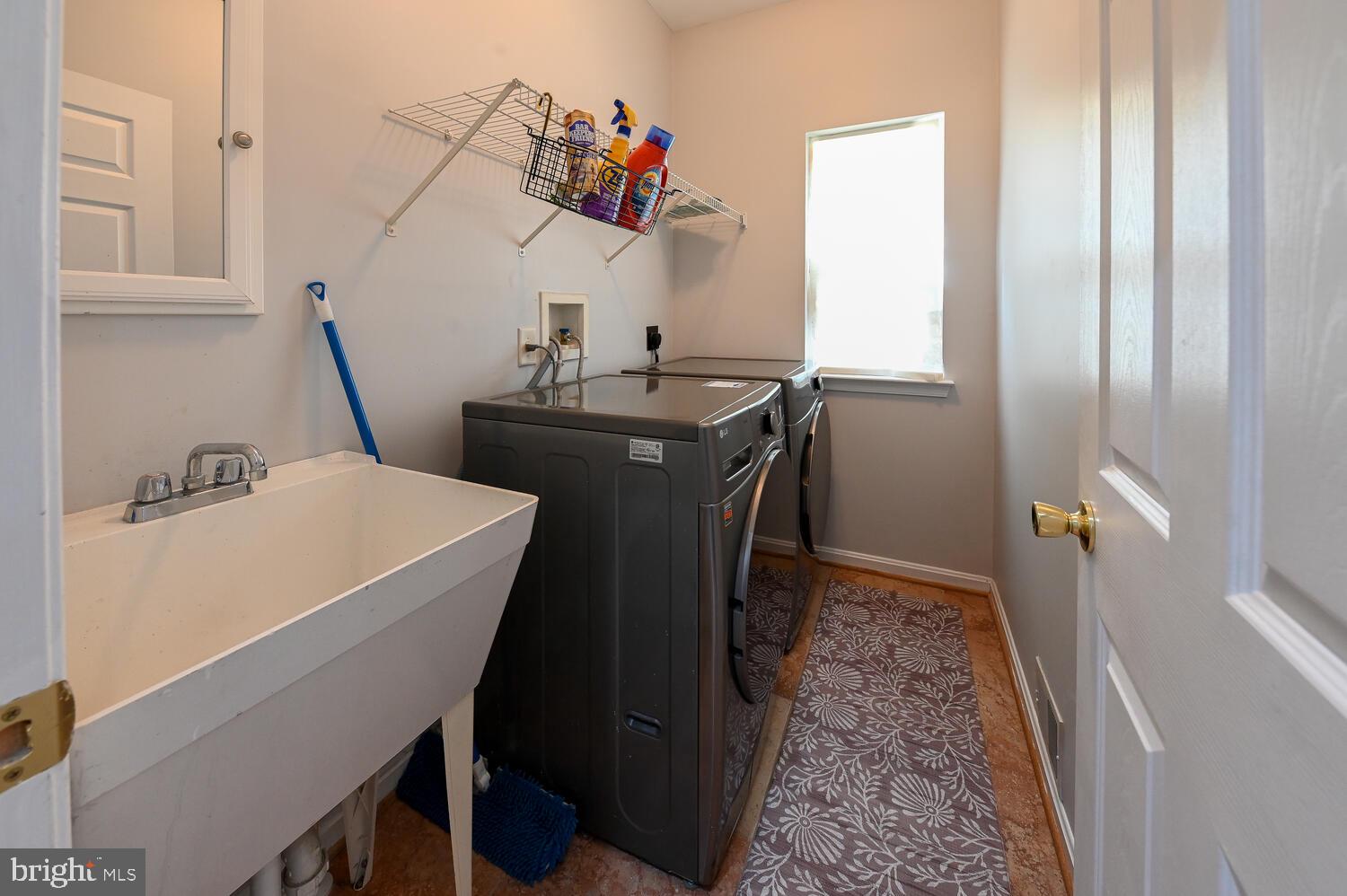 KIM ESTATES - Residential