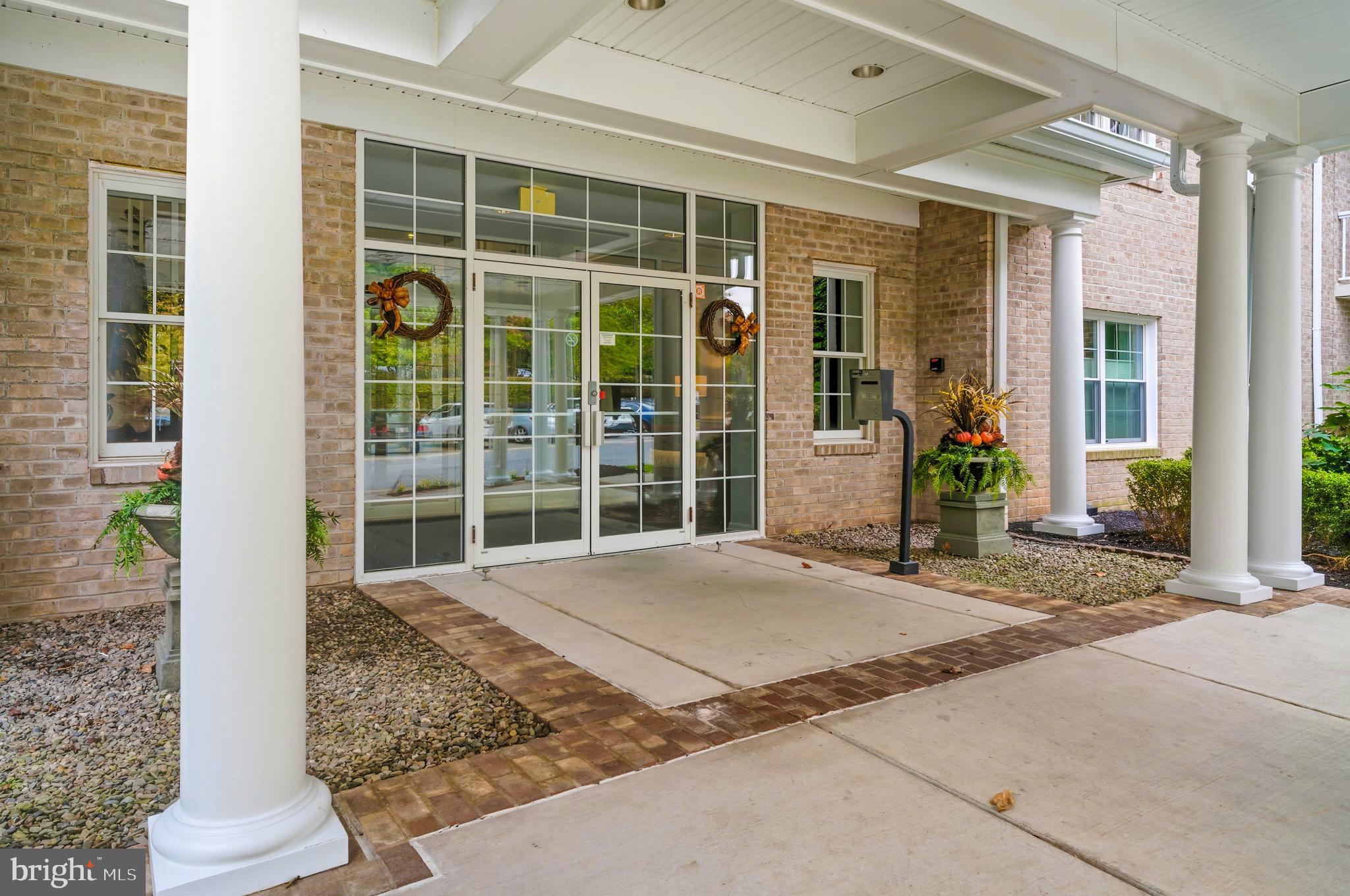205 BELMONT FOREST COURT 406