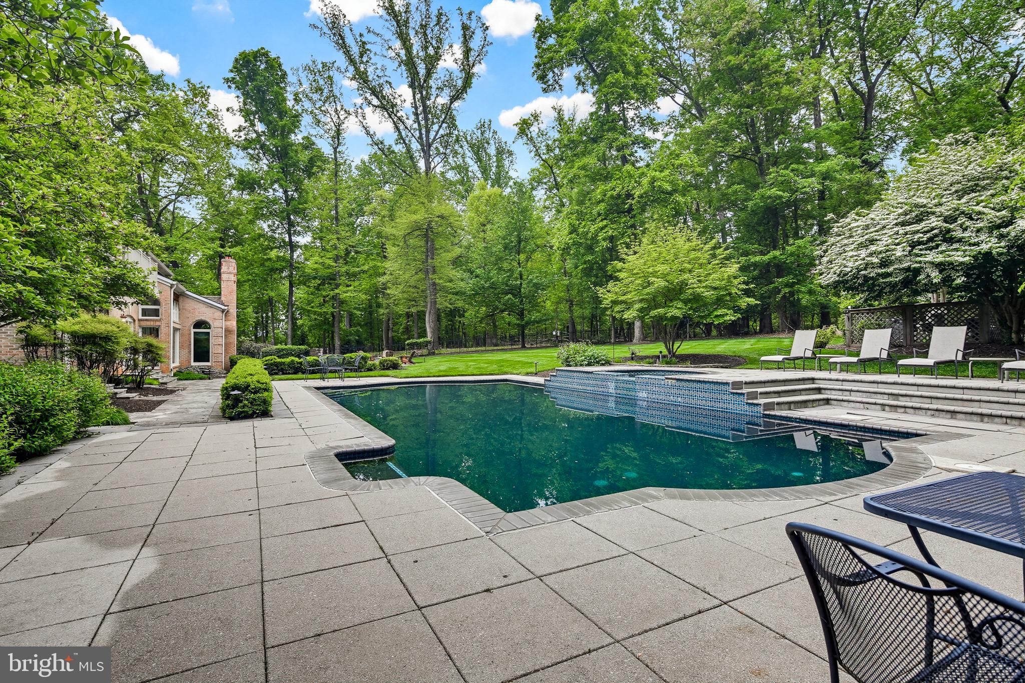 BUCKSKIN WOODS - Residential