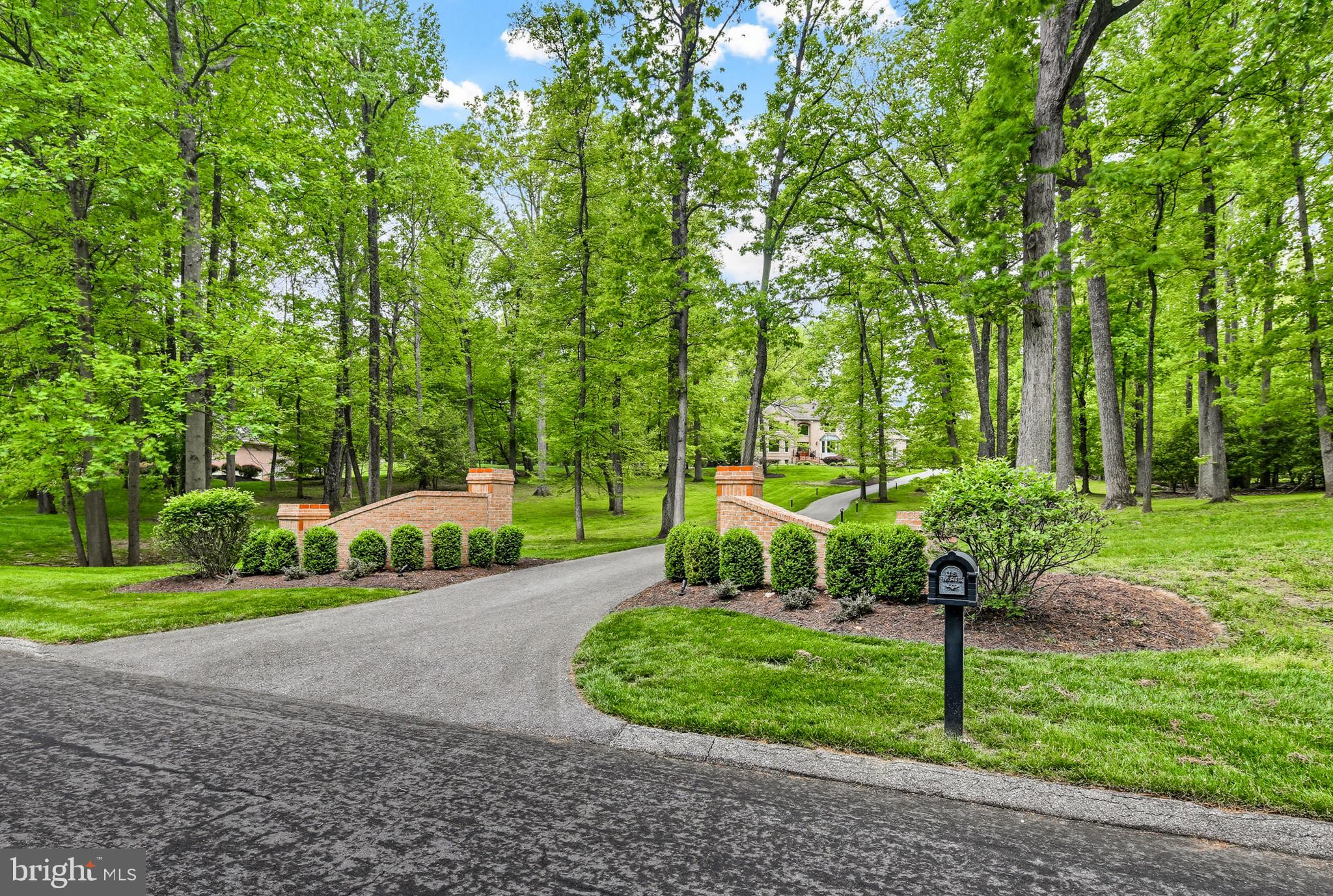 BUCKSKIN WOODS - Residential