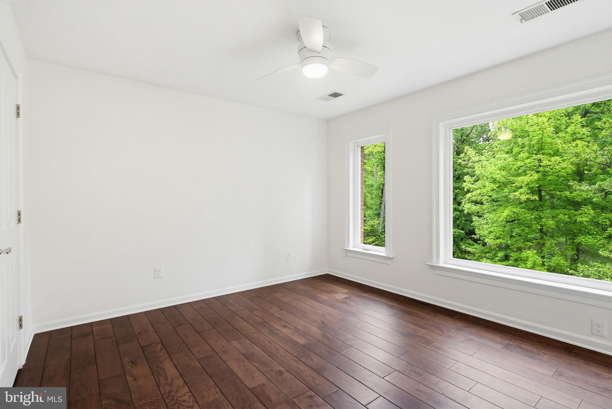 BUCKSKIN WOODS - Residential
