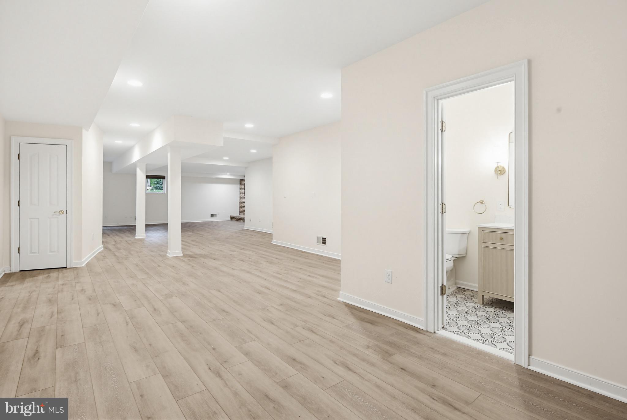 BUCKSKIN WOODS - Residential