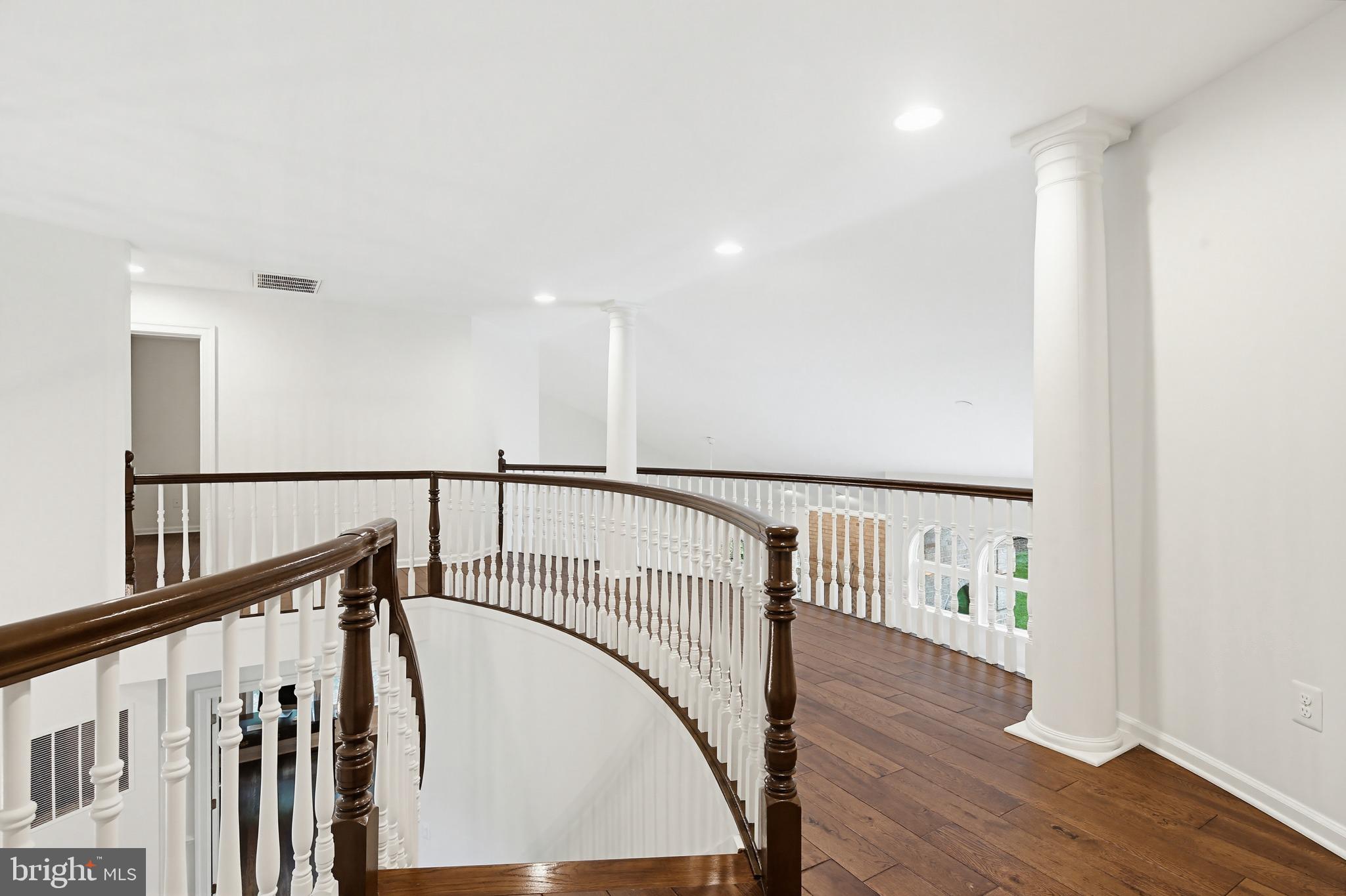 BUCKSKIN WOODS - Residential