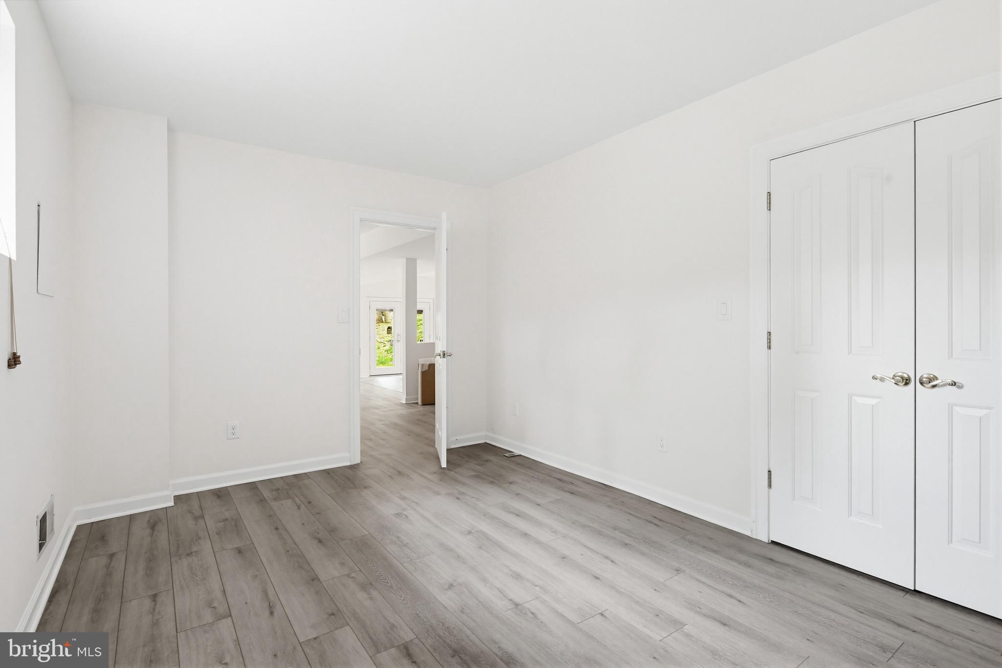 BUCKSKIN WOODS - Residential