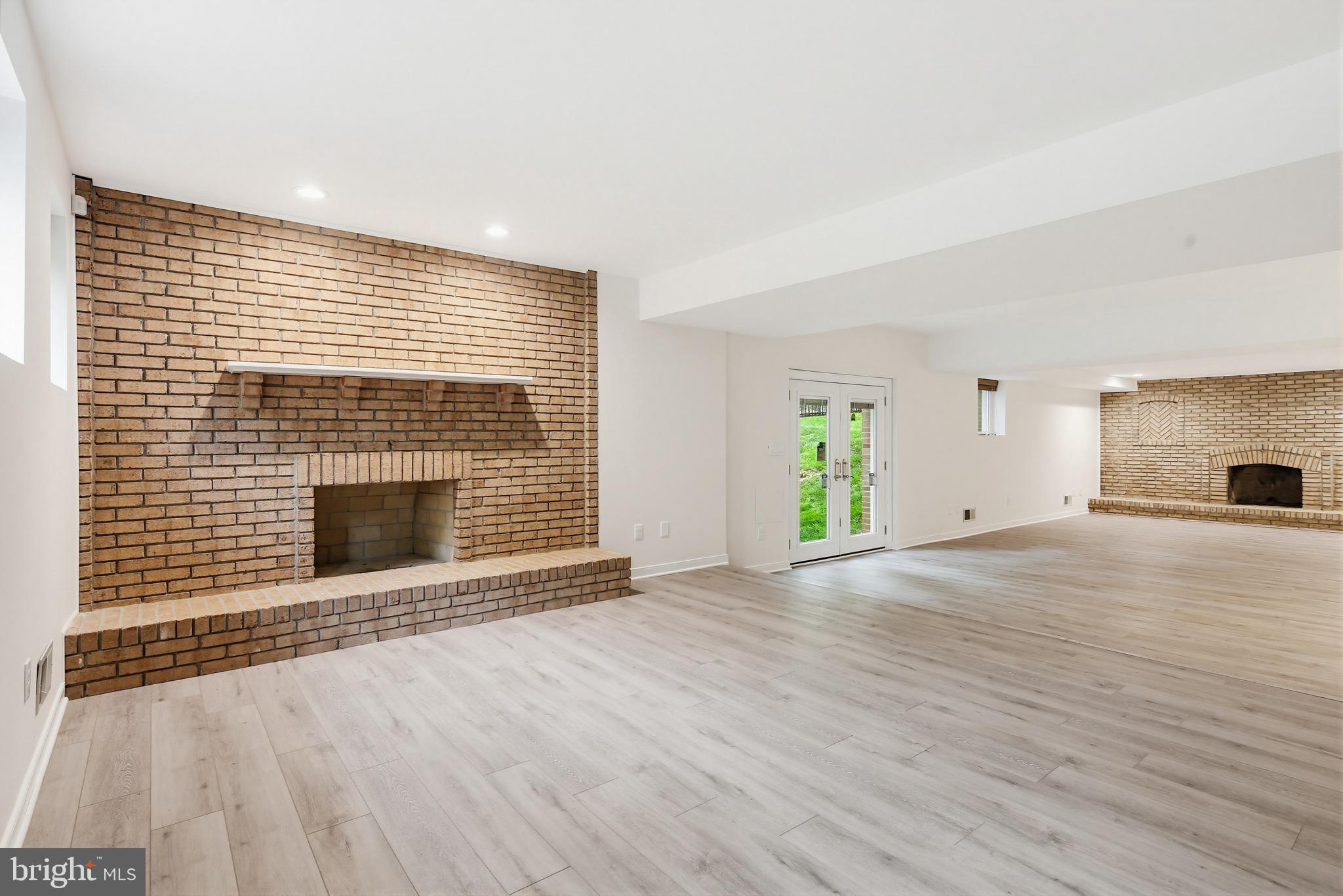 BUCKSKIN WOODS - Residential