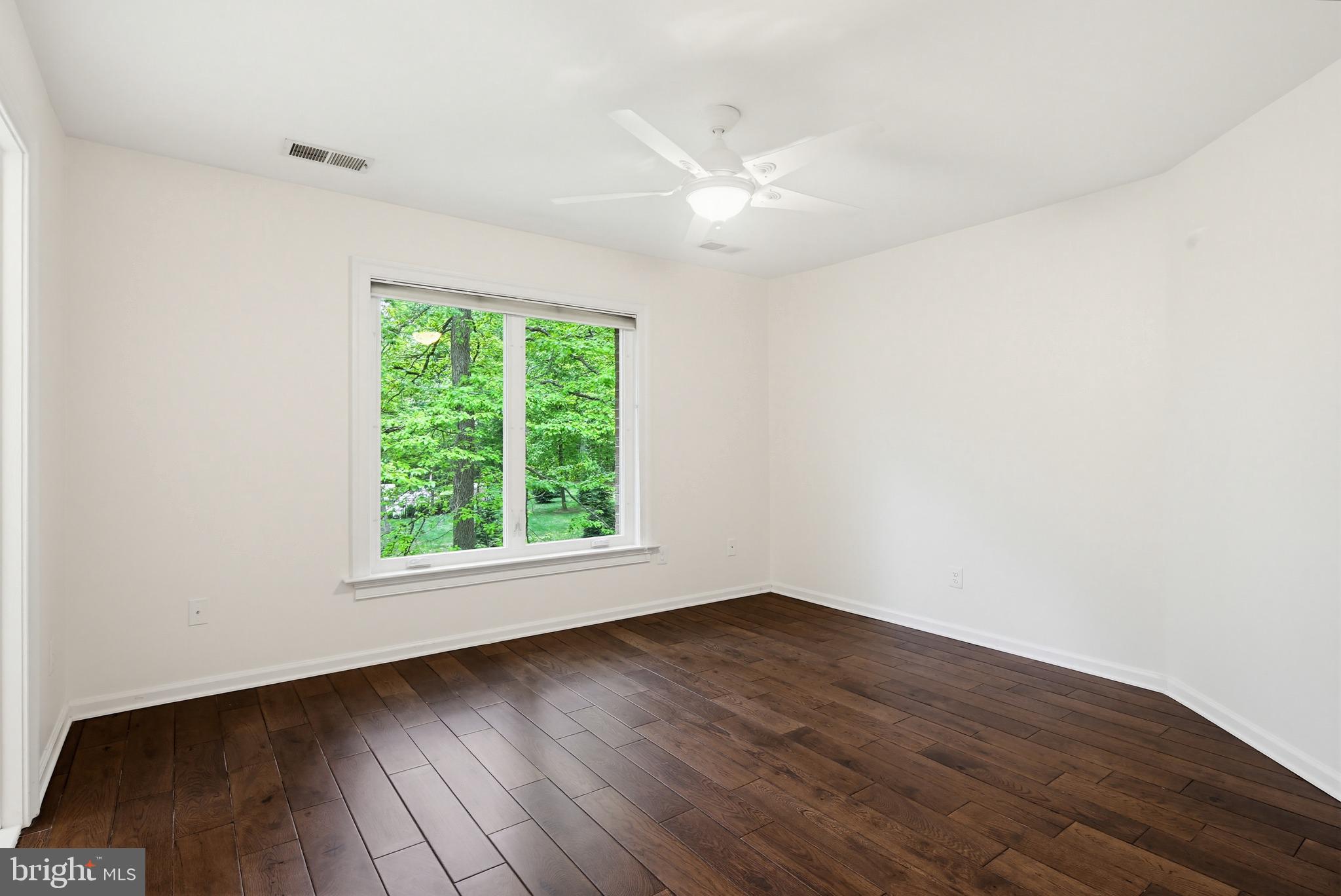 BUCKSKIN WOODS - Residential