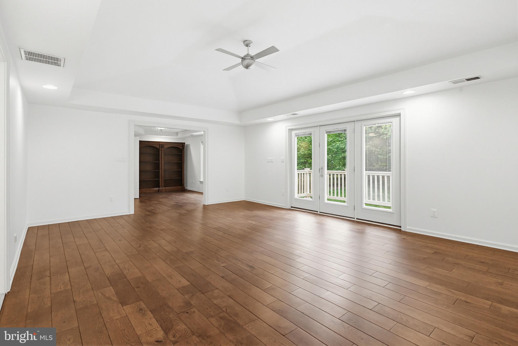 BUCKSKIN WOODS - Residential