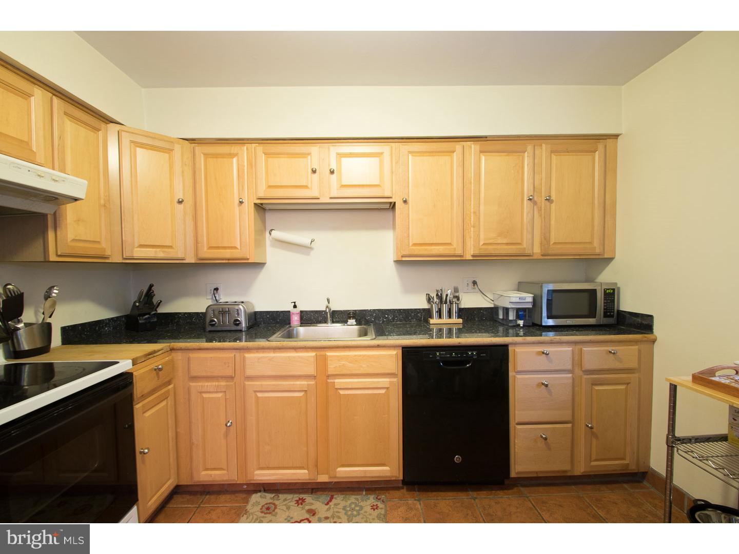 GYPSY LANE CONDOS - Residential