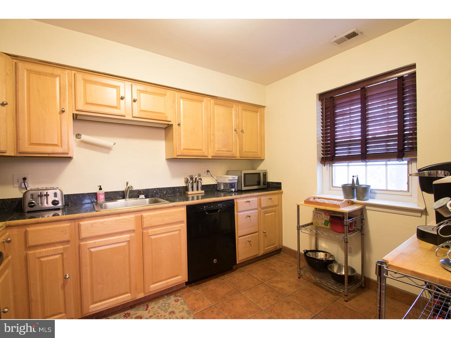 GYPSY LANE CONDOS - Residential