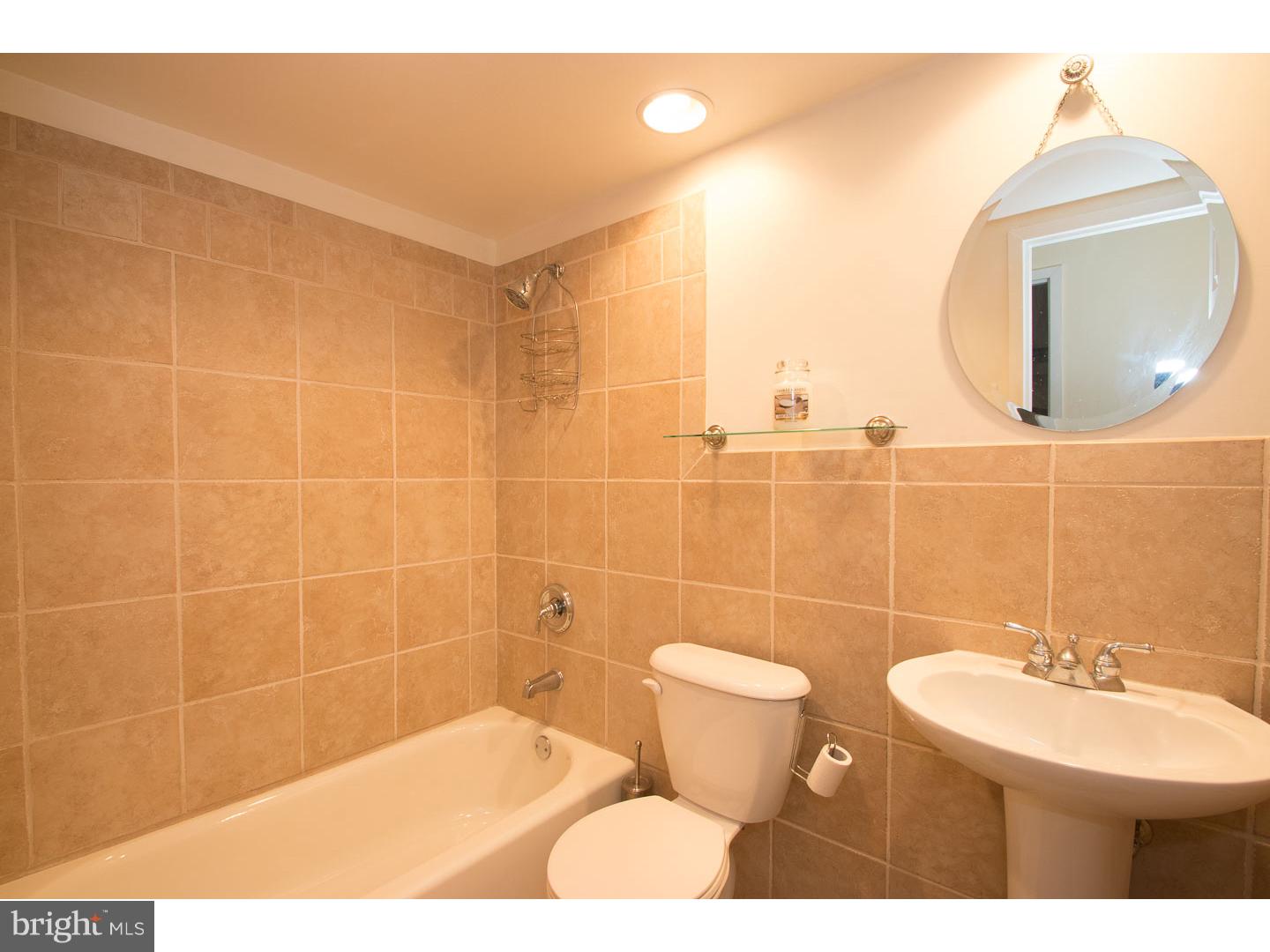 GYPSY LANE CONDOS - Residential