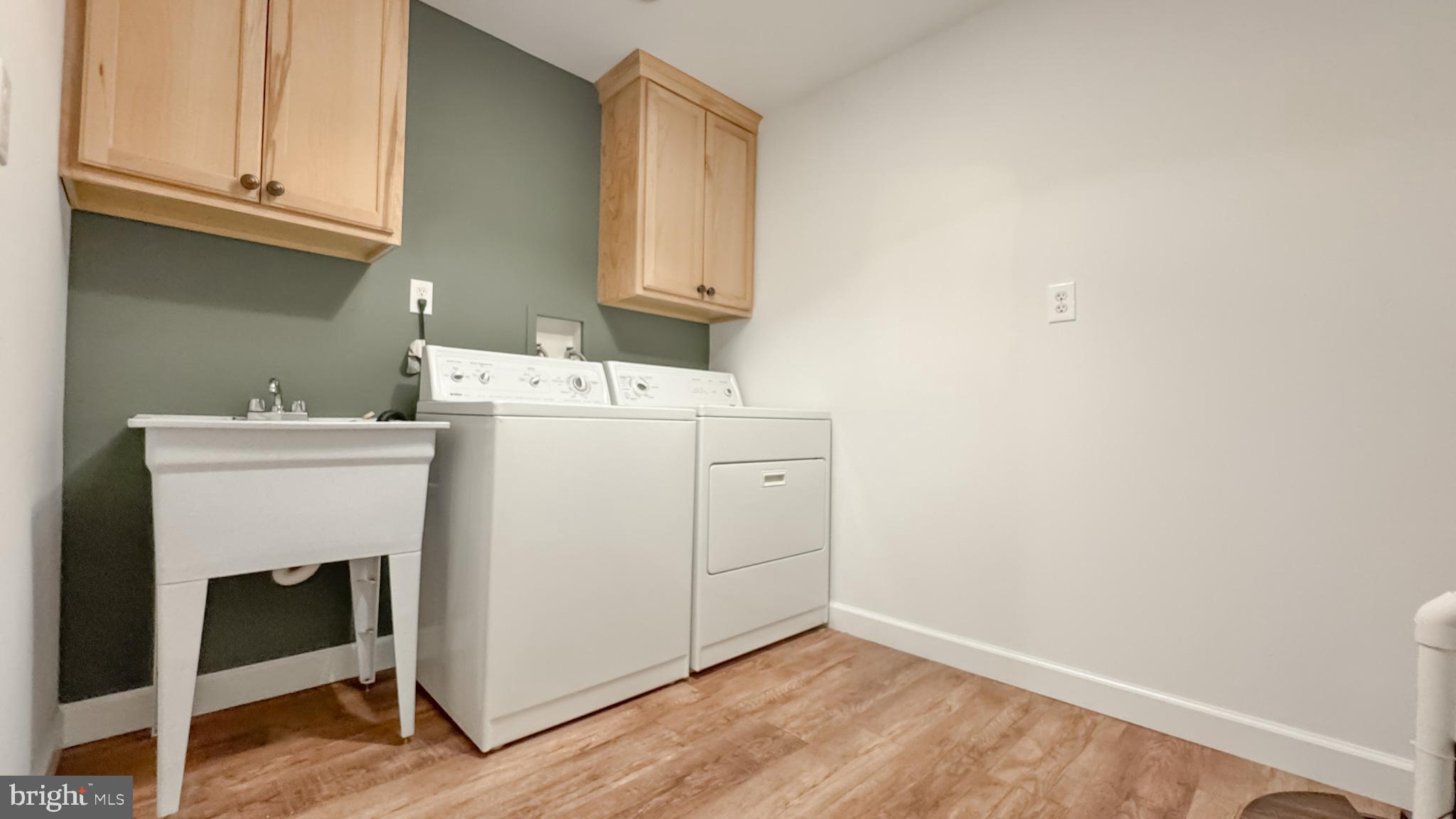 BROOKSTONE - Residential