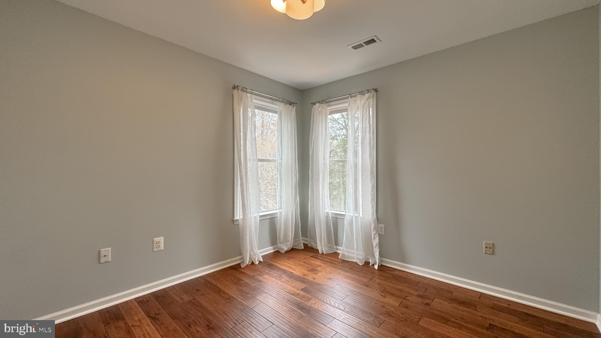 BROOKSTONE - Residential