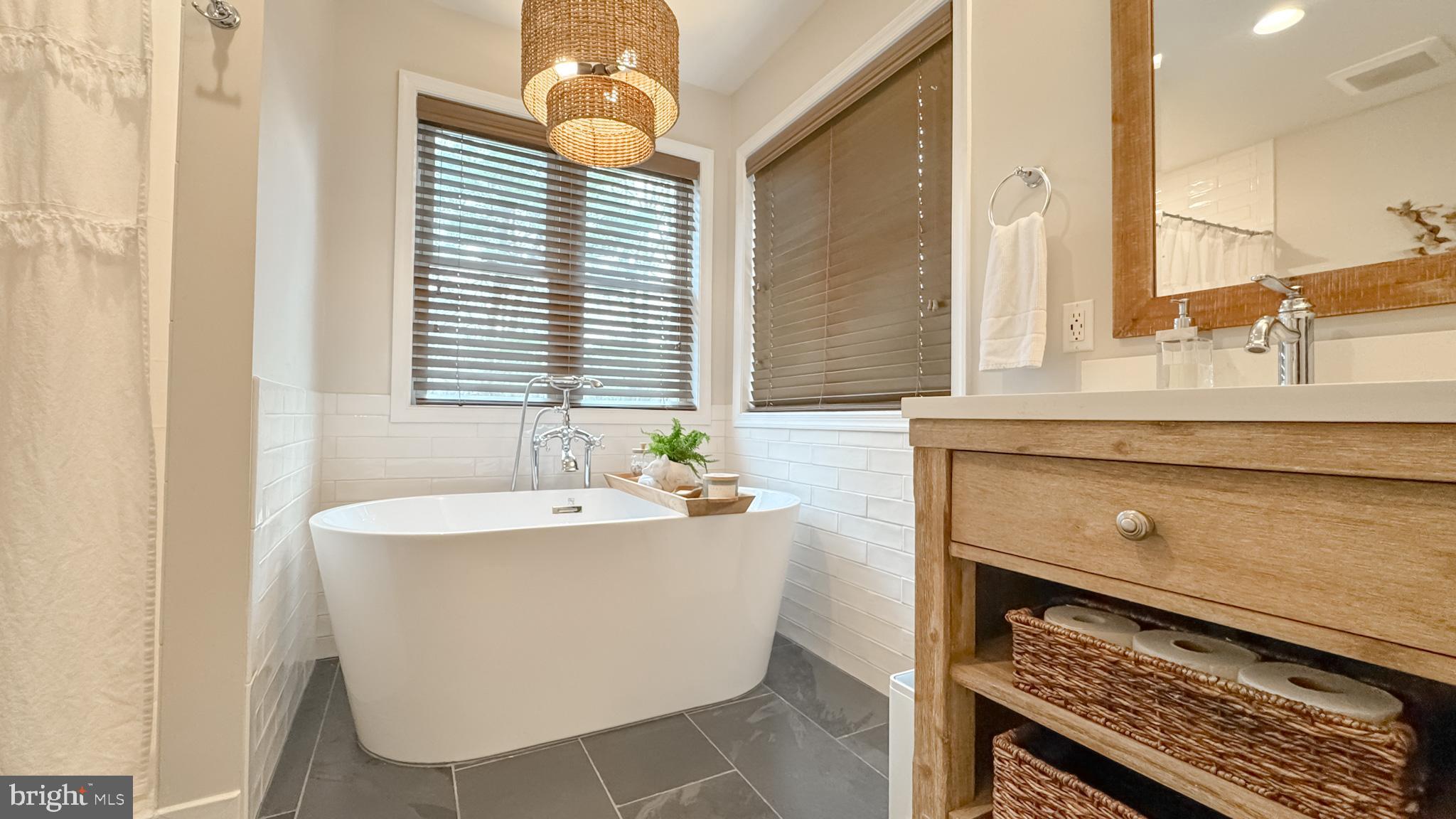 BROOKSTONE - Residential