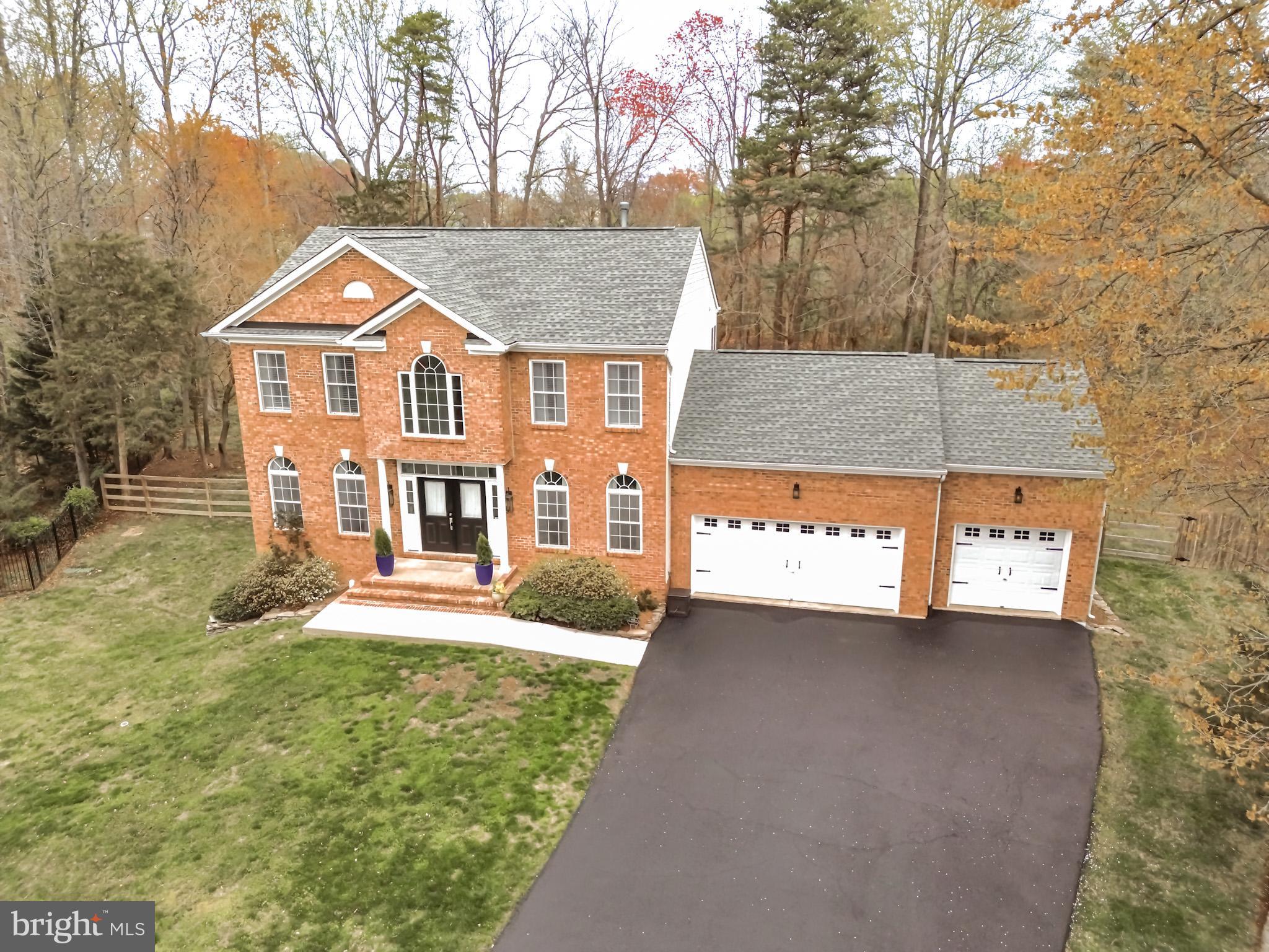 BROOKSTONE - Residential