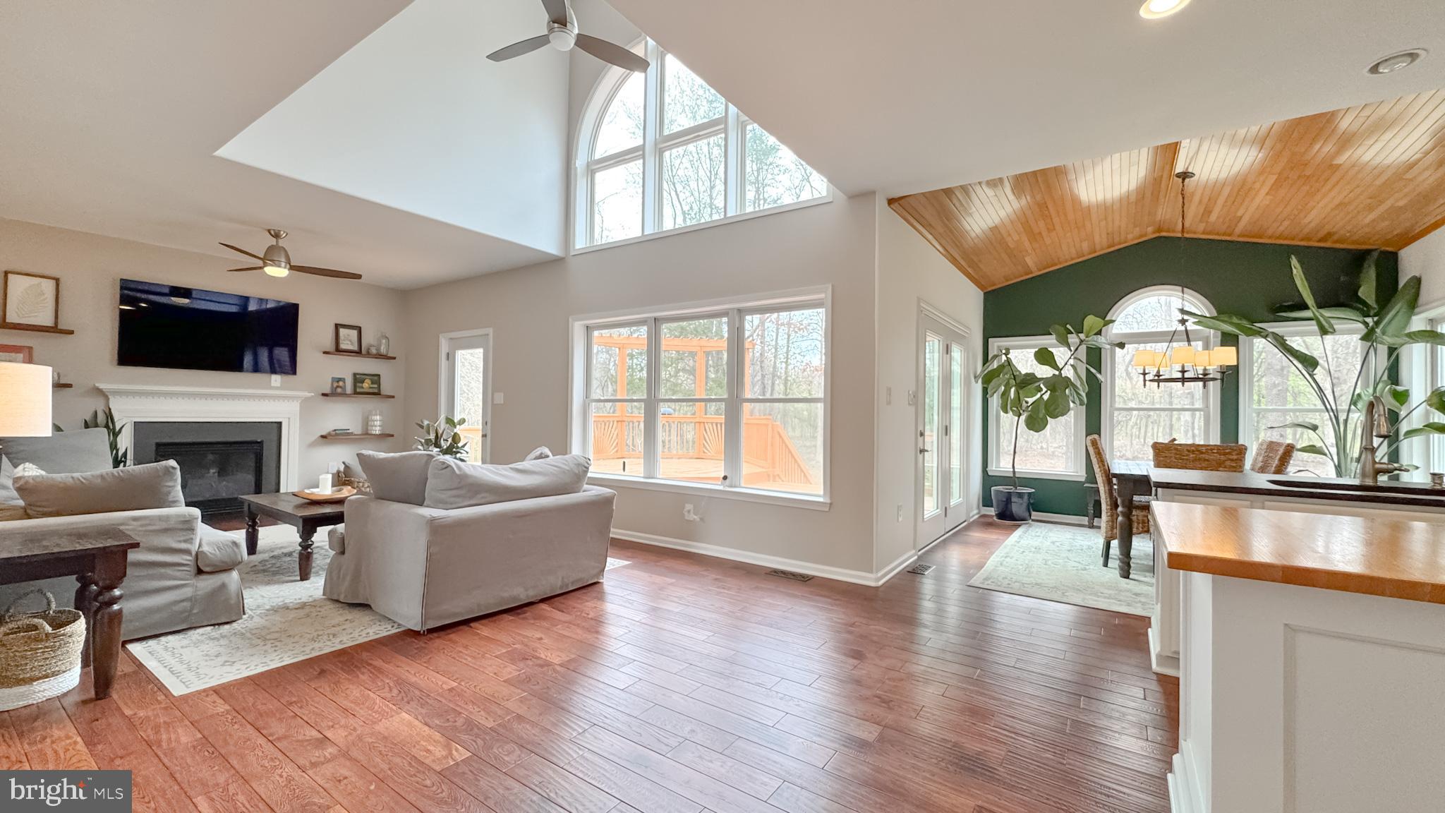 BROOKSTONE - Residential