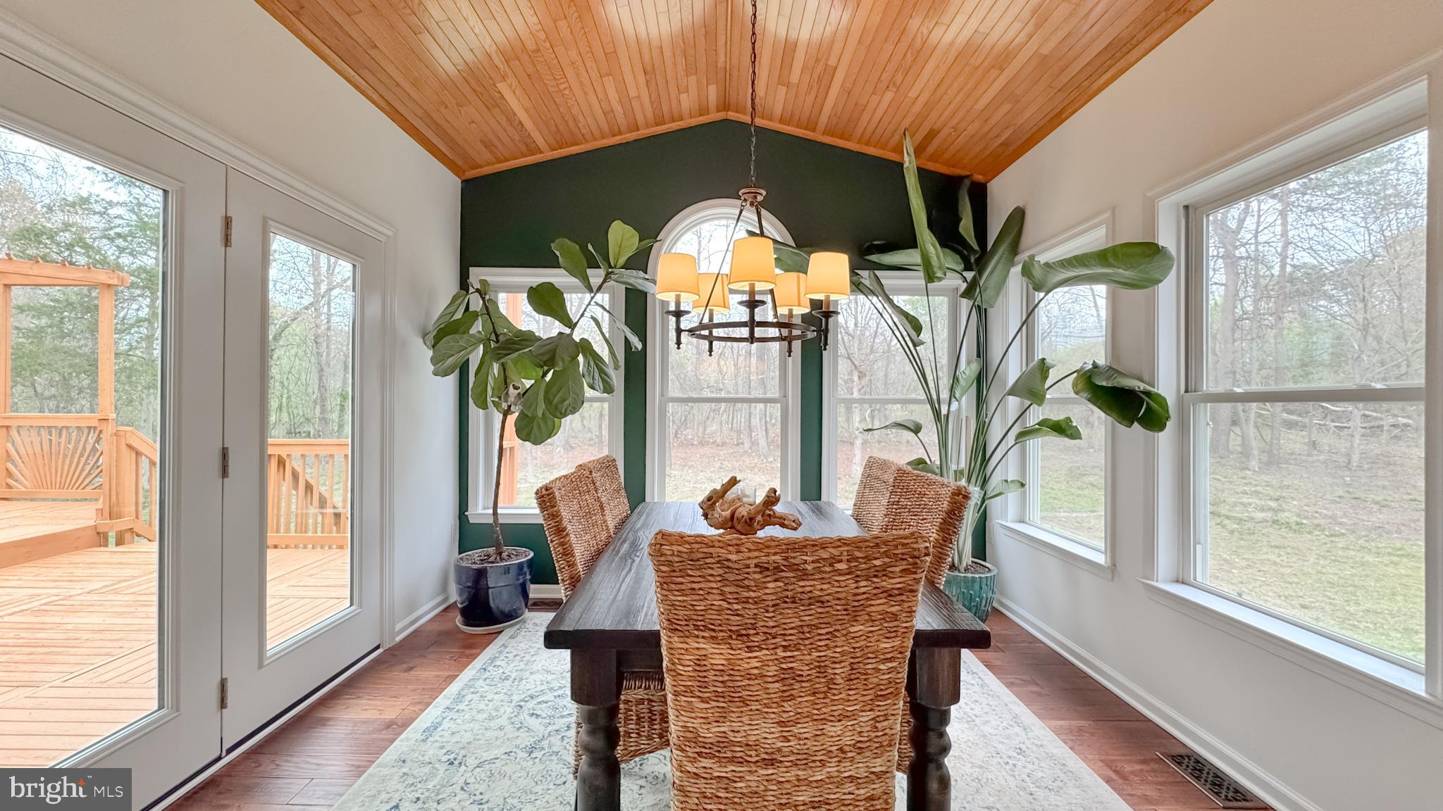 BROOKSTONE - Residential