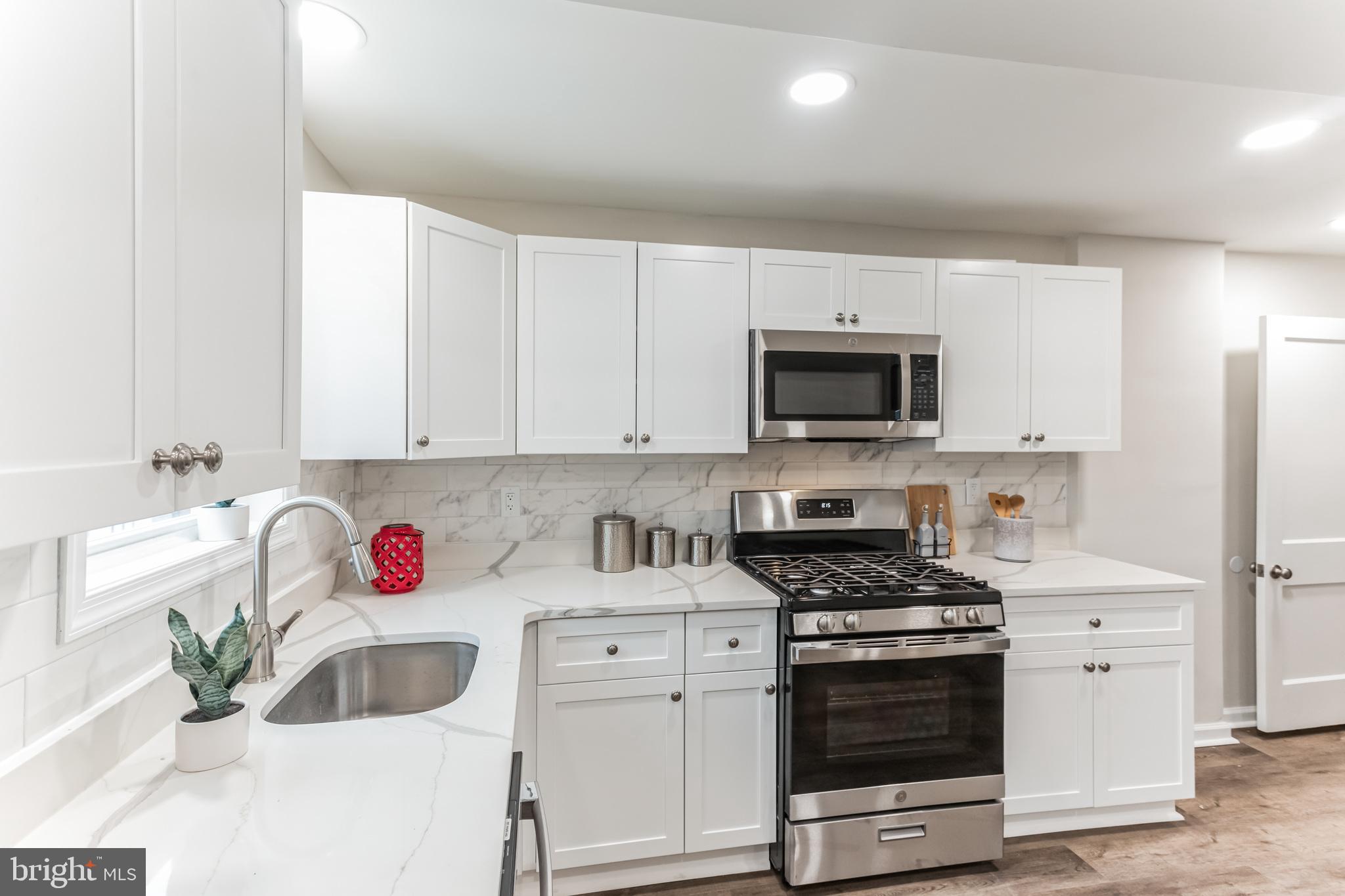 DELMAR VILLAGE - Residential