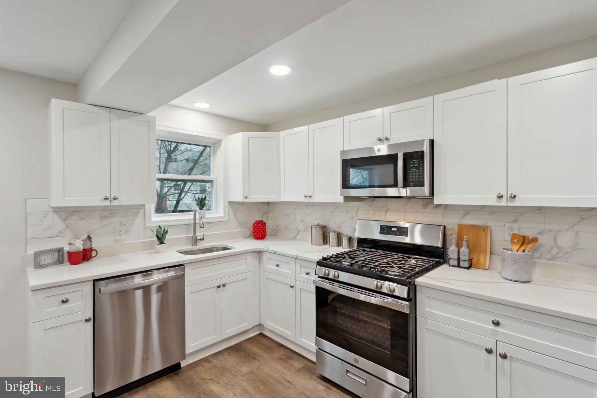 DELMAR VILLAGE - Residential