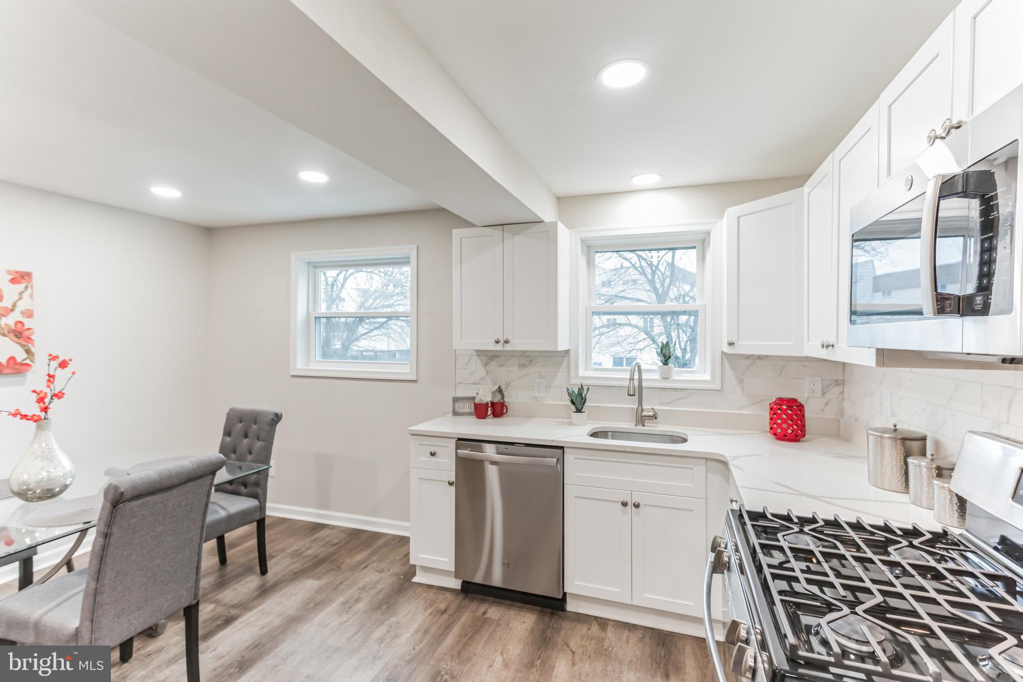 DELMAR VILLAGE - Residential