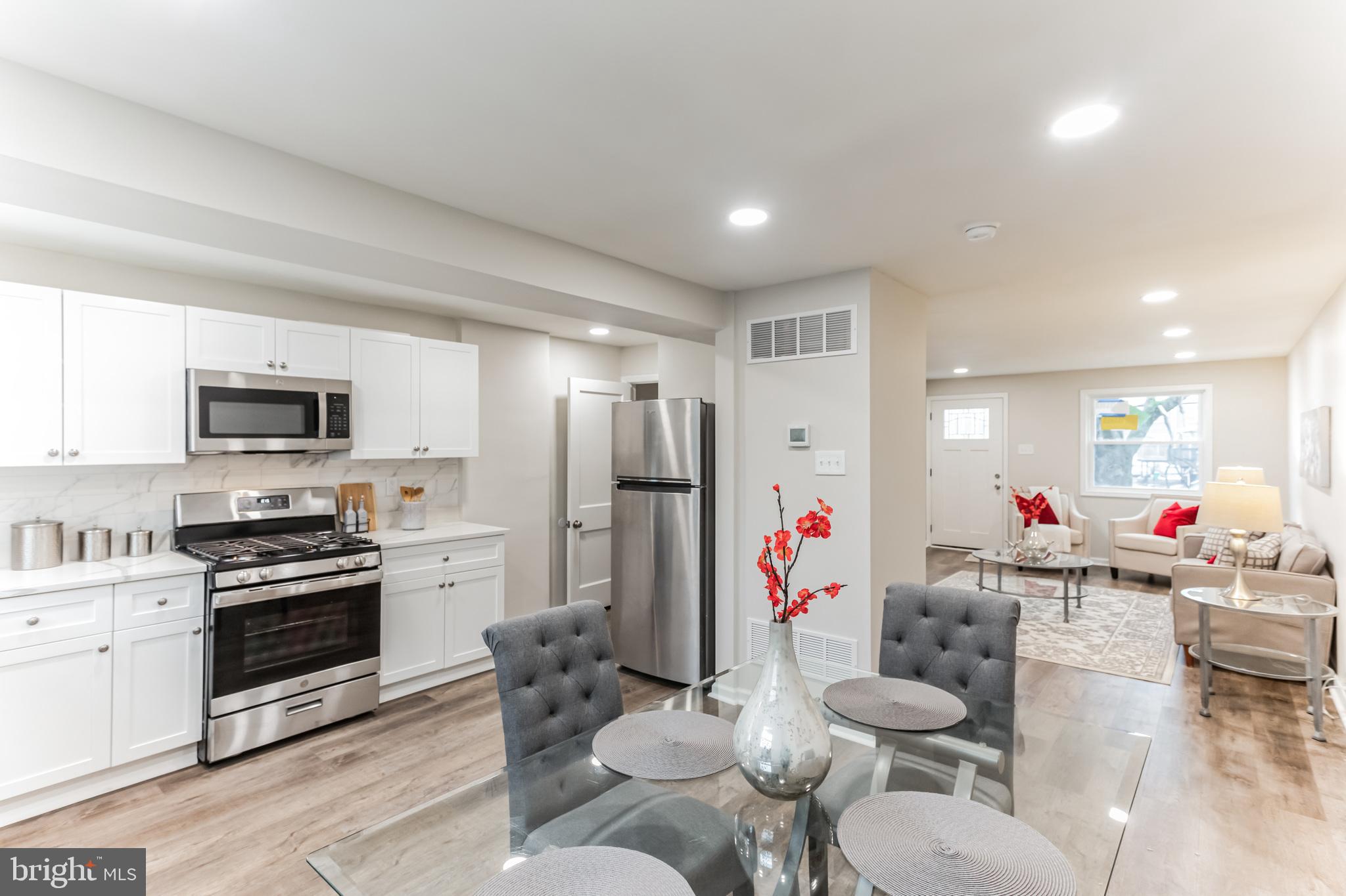 DELMAR VILLAGE - Residential